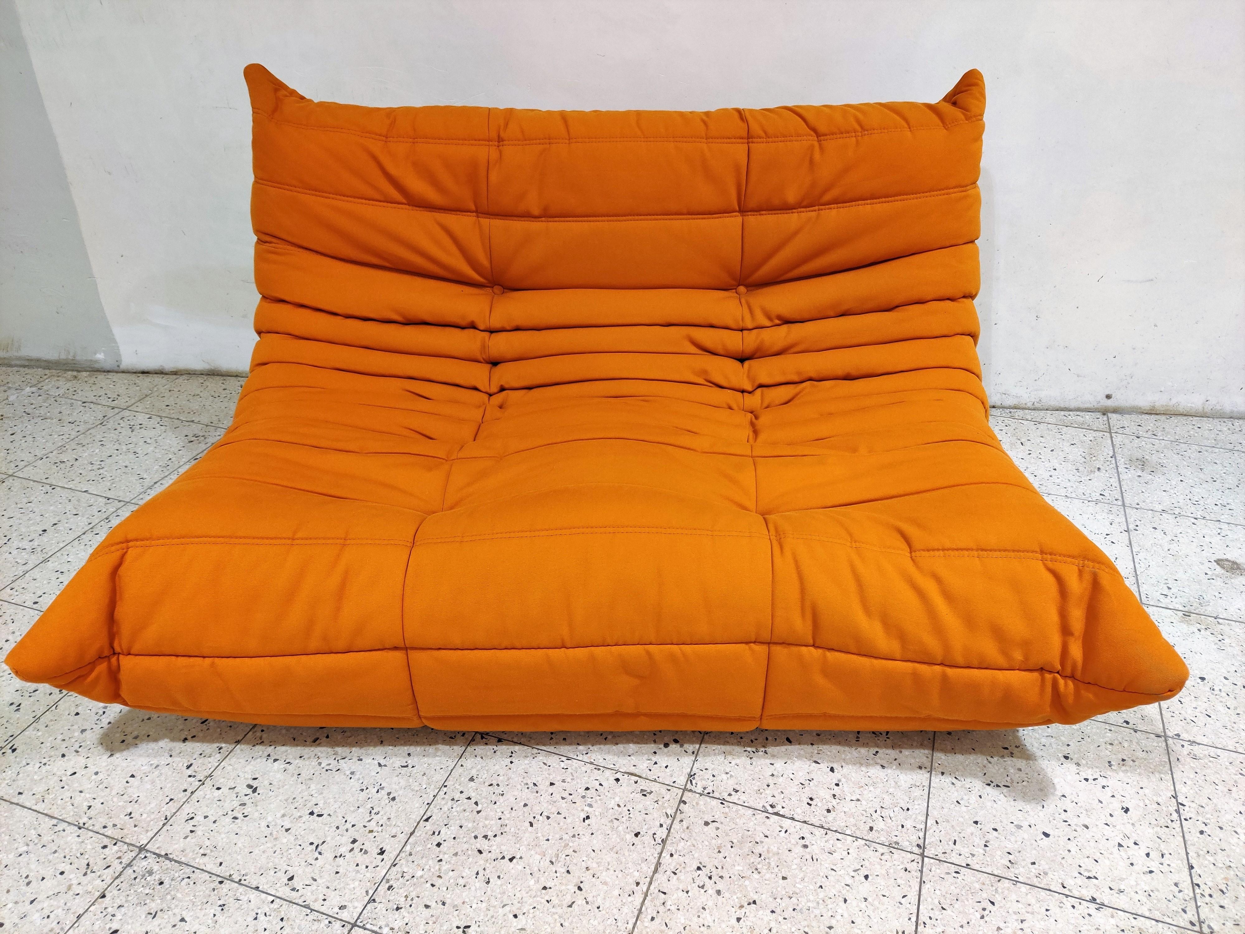 Pair of Orange Sofas by Michel Ducaroy for Ligne Roset In Good Condition In HEVERLEE, BE