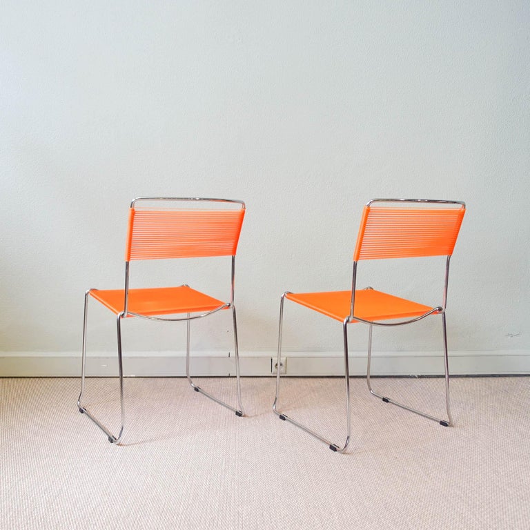 Late 20th Century Pair of Orange Spaghetti Chairs by Giandomenico Belotti for Alias, 1980's For Sale