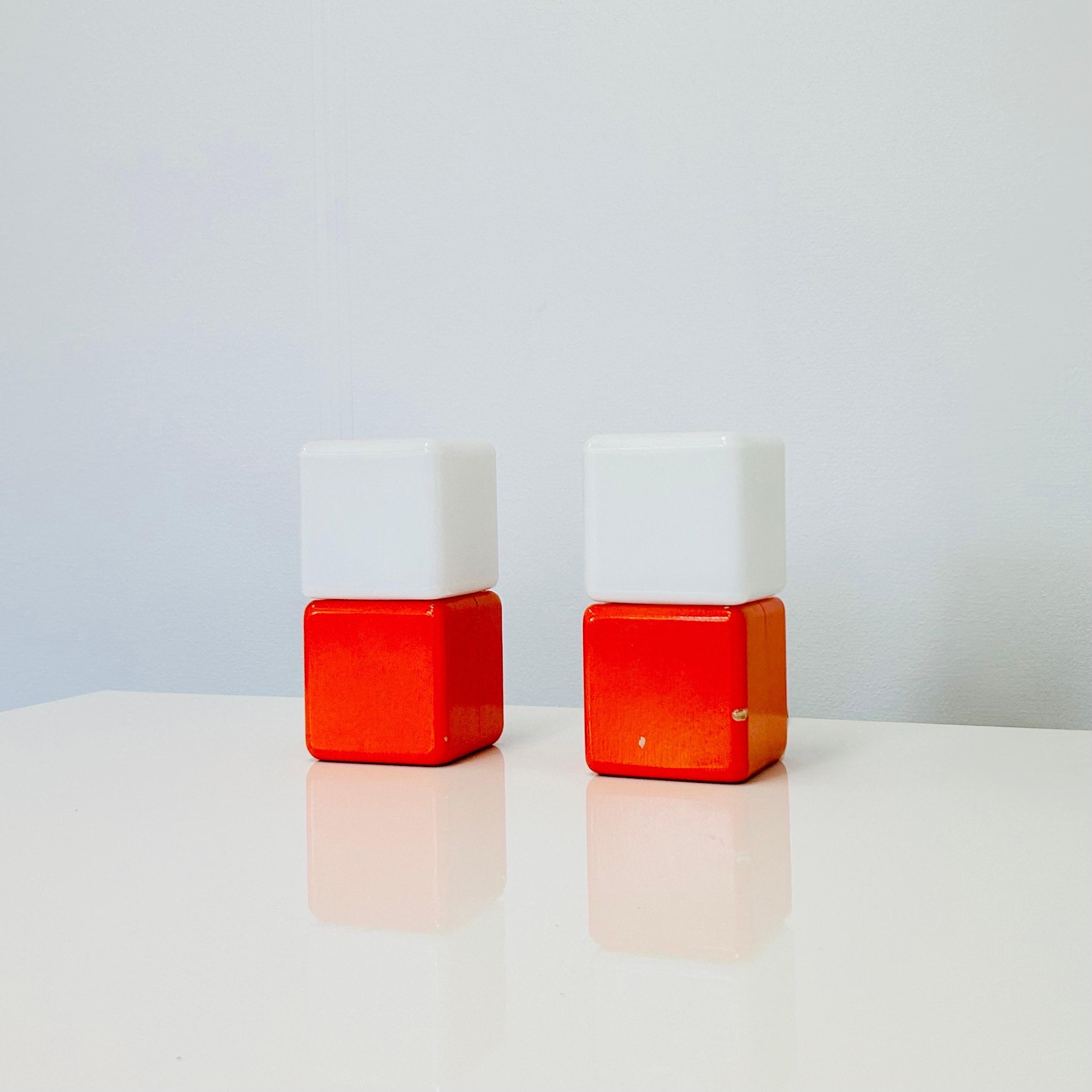 Pair of Orange & White Bed Lamps by Holm Sørensen, 1960s, Denmark For Sale 4