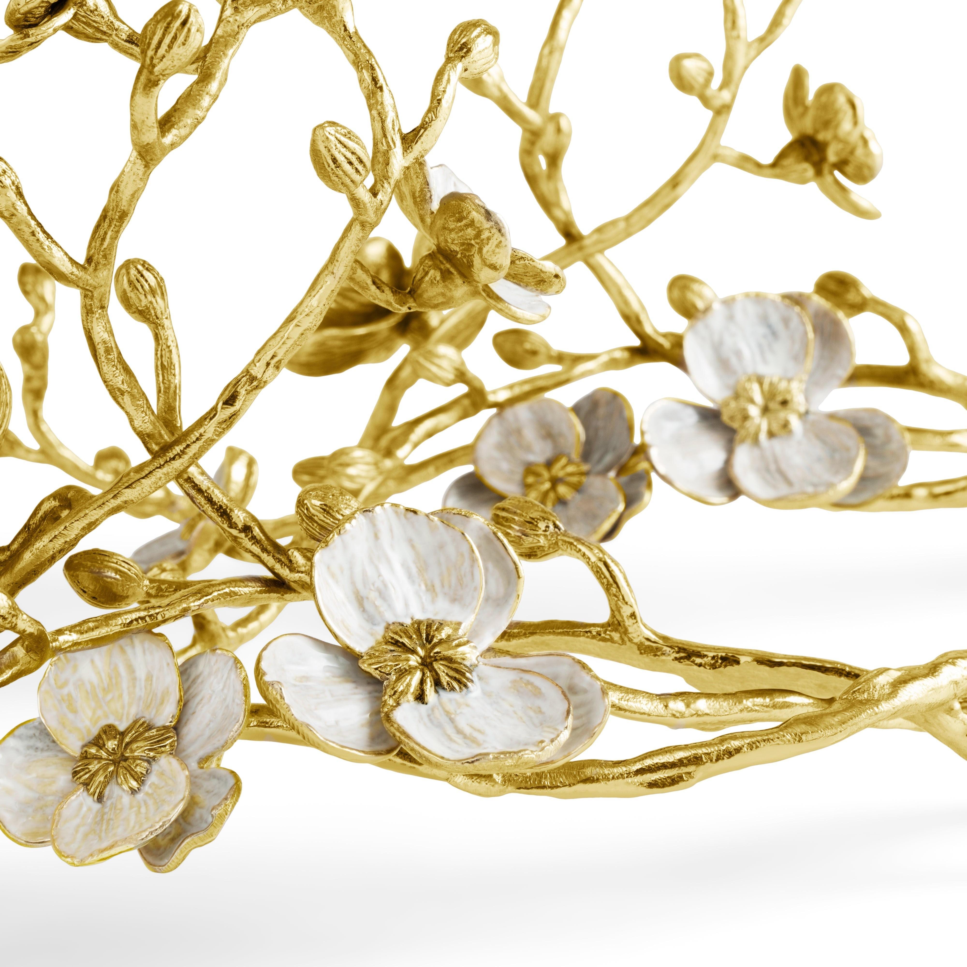 Moderno Coppia di portacandele Orchidea, realizzati in ottone e smalto bianco. in vendita