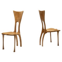 Paire de chaises en orme non traité, signées Mattes Nebeling, Allemagne, début du XXIe siècle