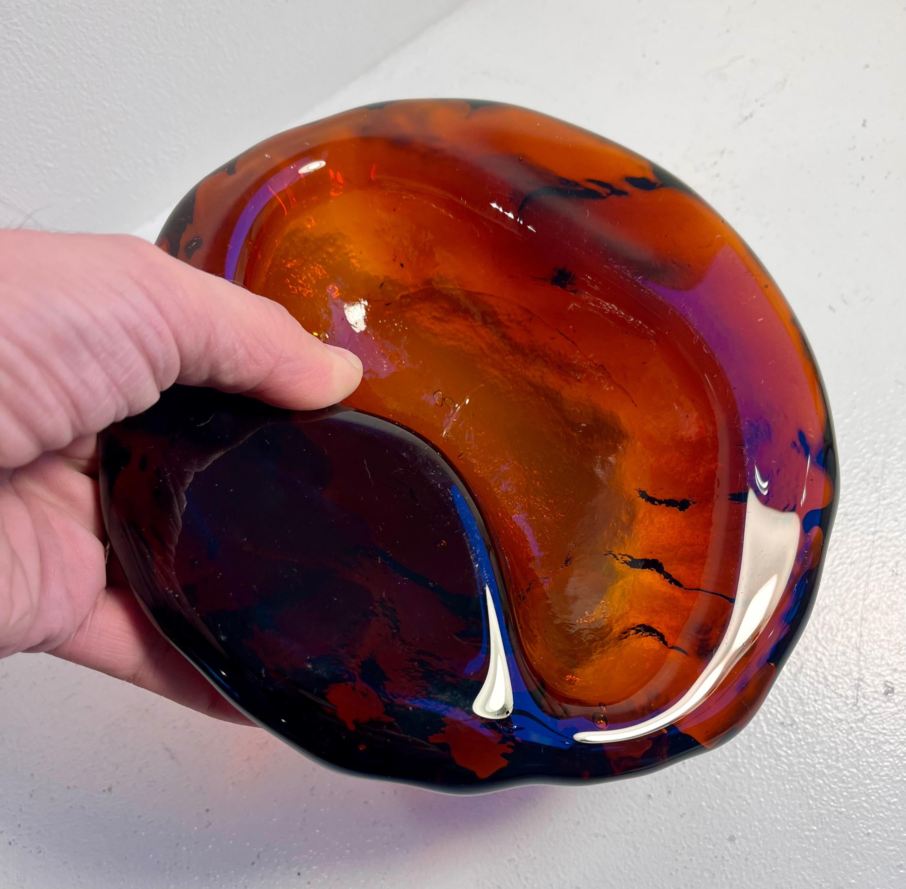Verre d'art Paire de plats attrape-tout en verre organique de forme libre en vente