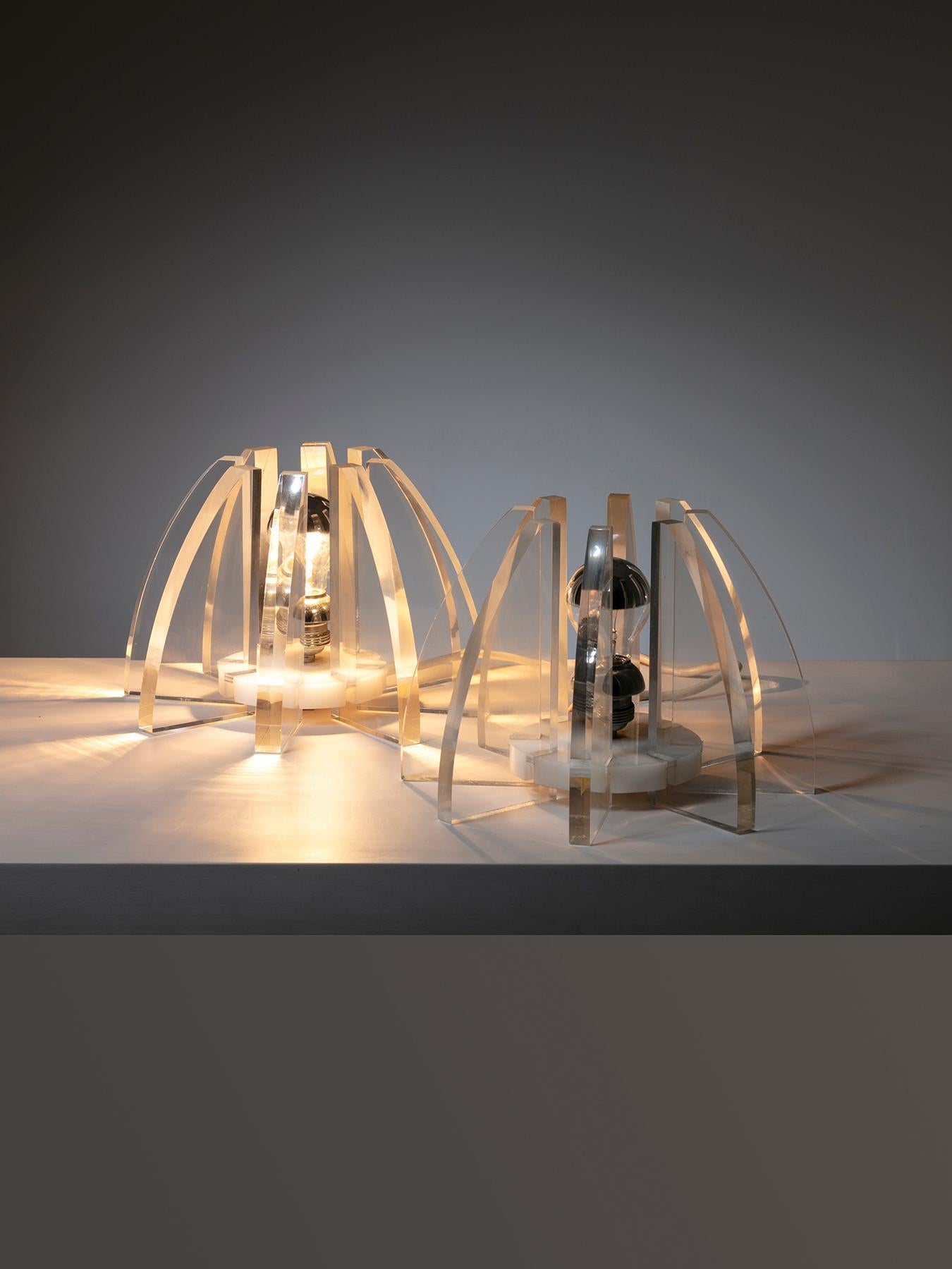 Rare set of two table lamps with plexiglass leaves.
Blossoming lights with delicate proportions.