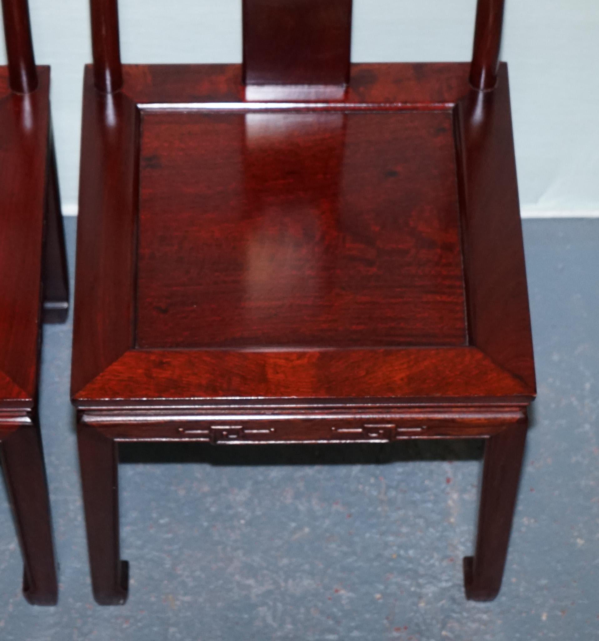 Pärchen aus ostchinesischem Hartholz, Perlmutt, eingelegt, A. Hall Stühle im Angebot 5