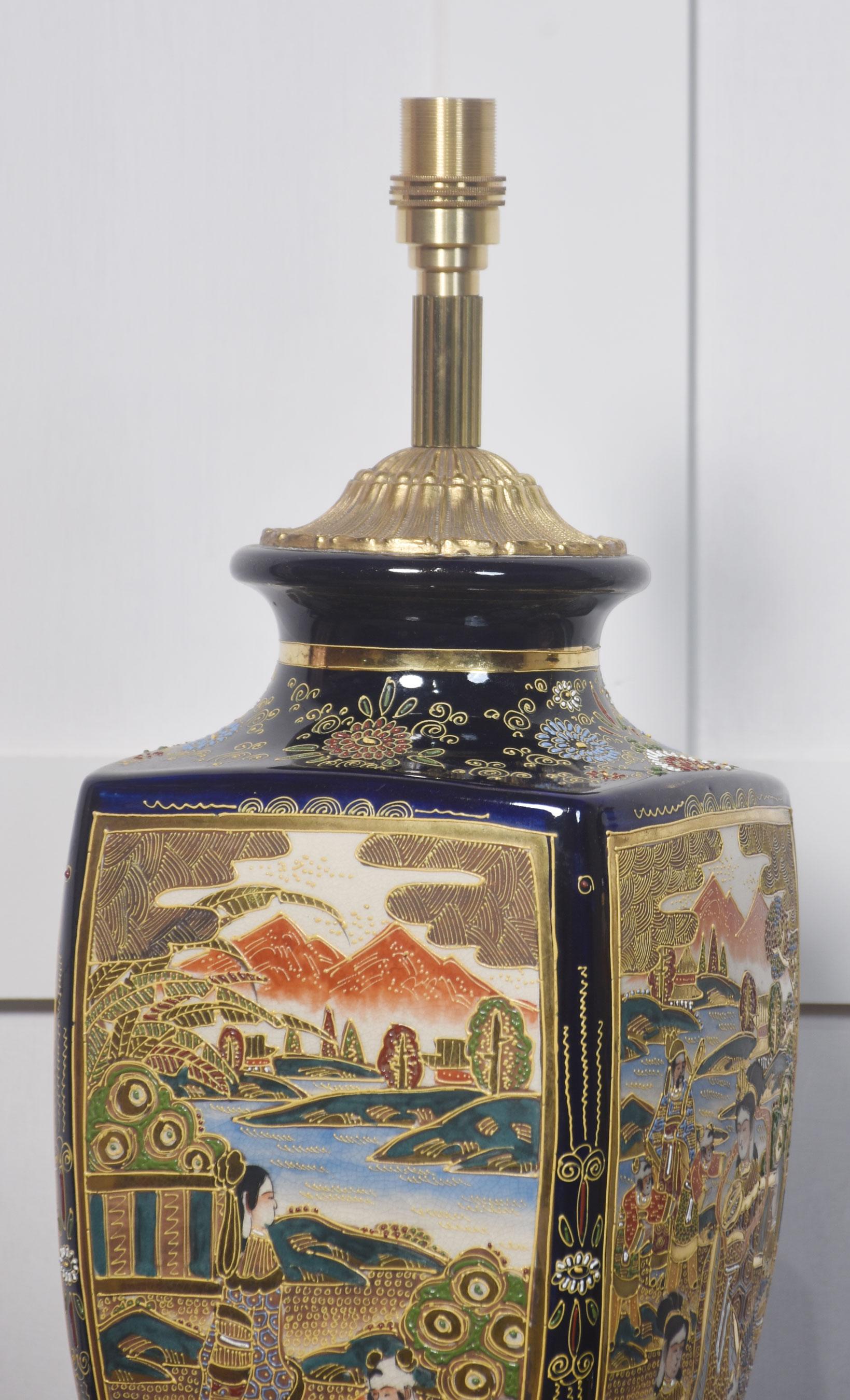 Pair of Oriental table lamps 4