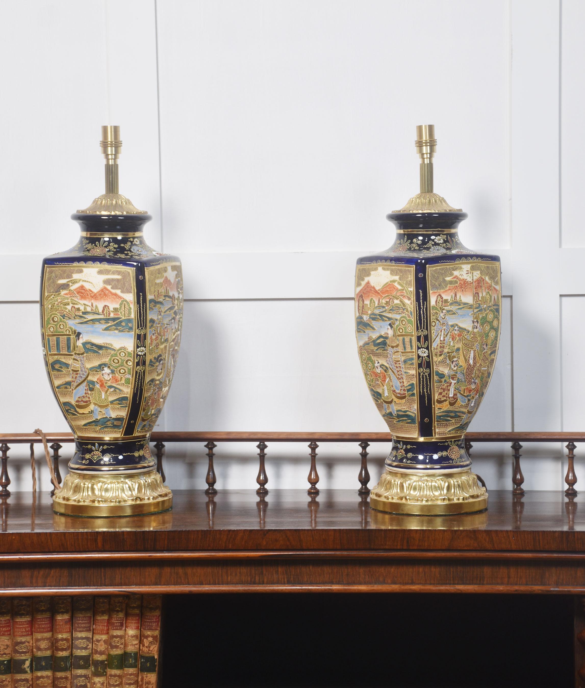 Pair of Oriental table lamps 1