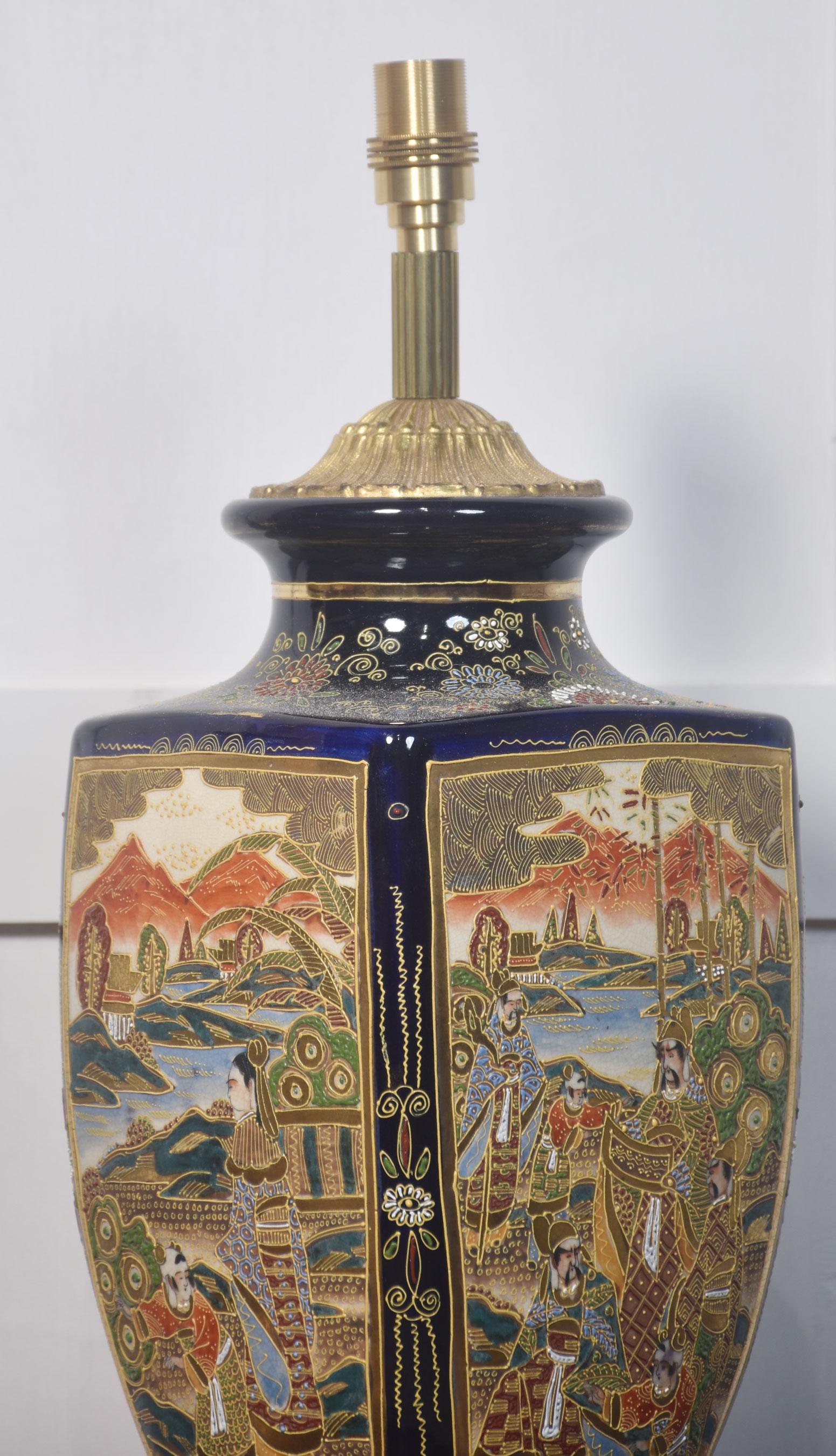 Pair of Oriental table lamps 3