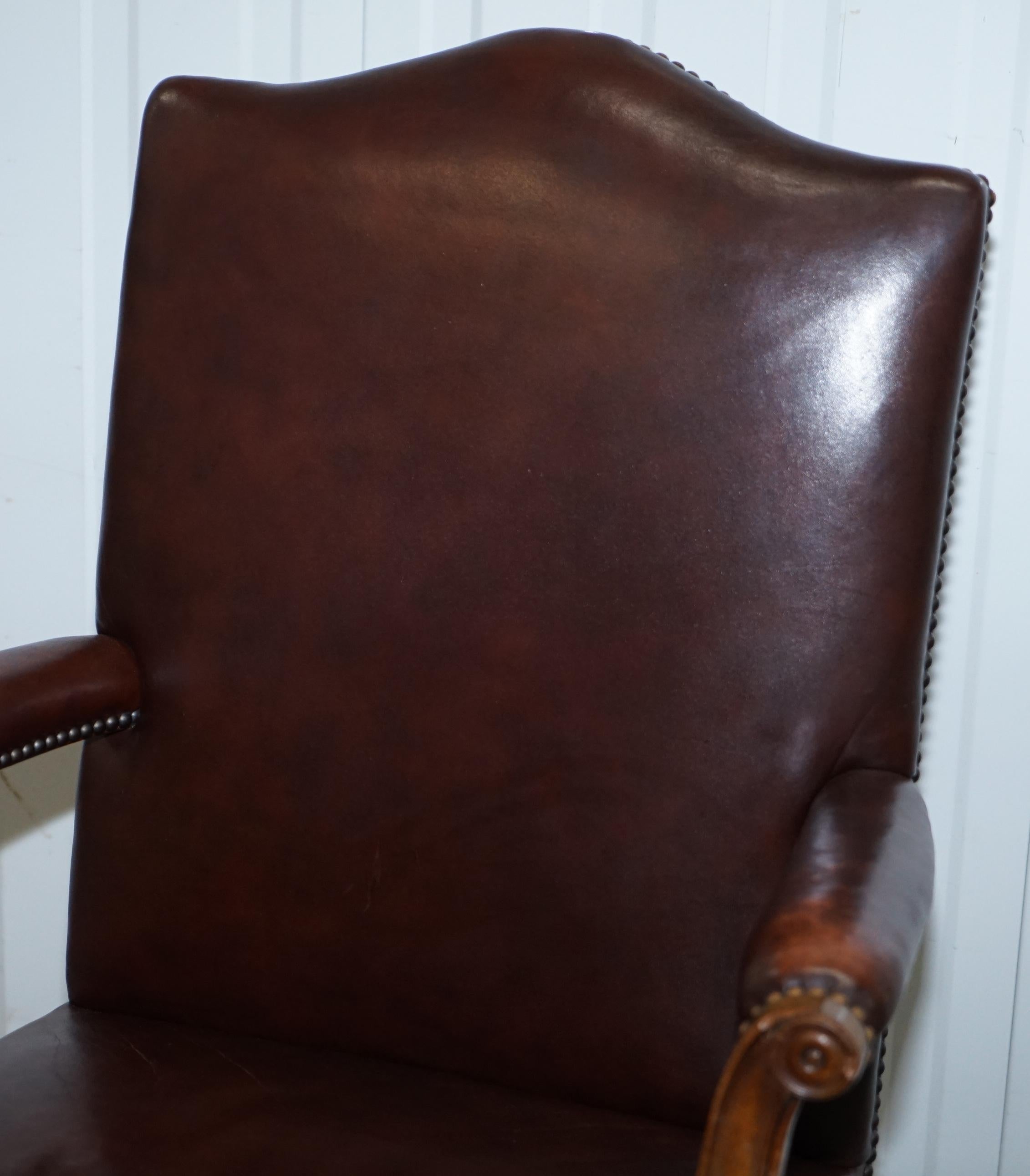 Pair of Original 1930s Hillcrest Vintage Brown Leather Gainsborough Armchairs 11