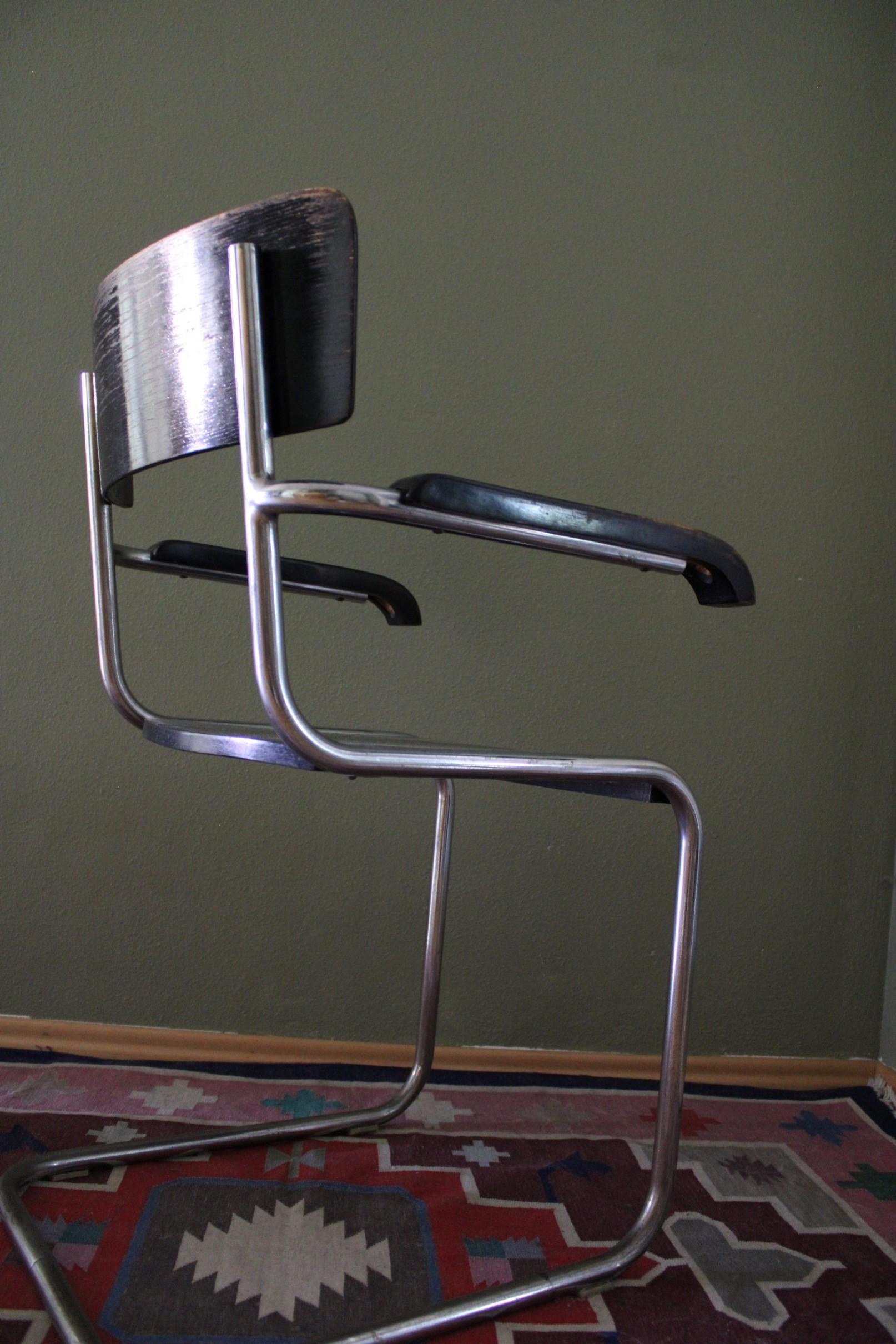 Paar originale Freischwinger-Bauhausstühle aus den 1930er Jahren von Vichr, Tschechien im Zustand „Relativ gut“ im Angebot in Cork, IE
