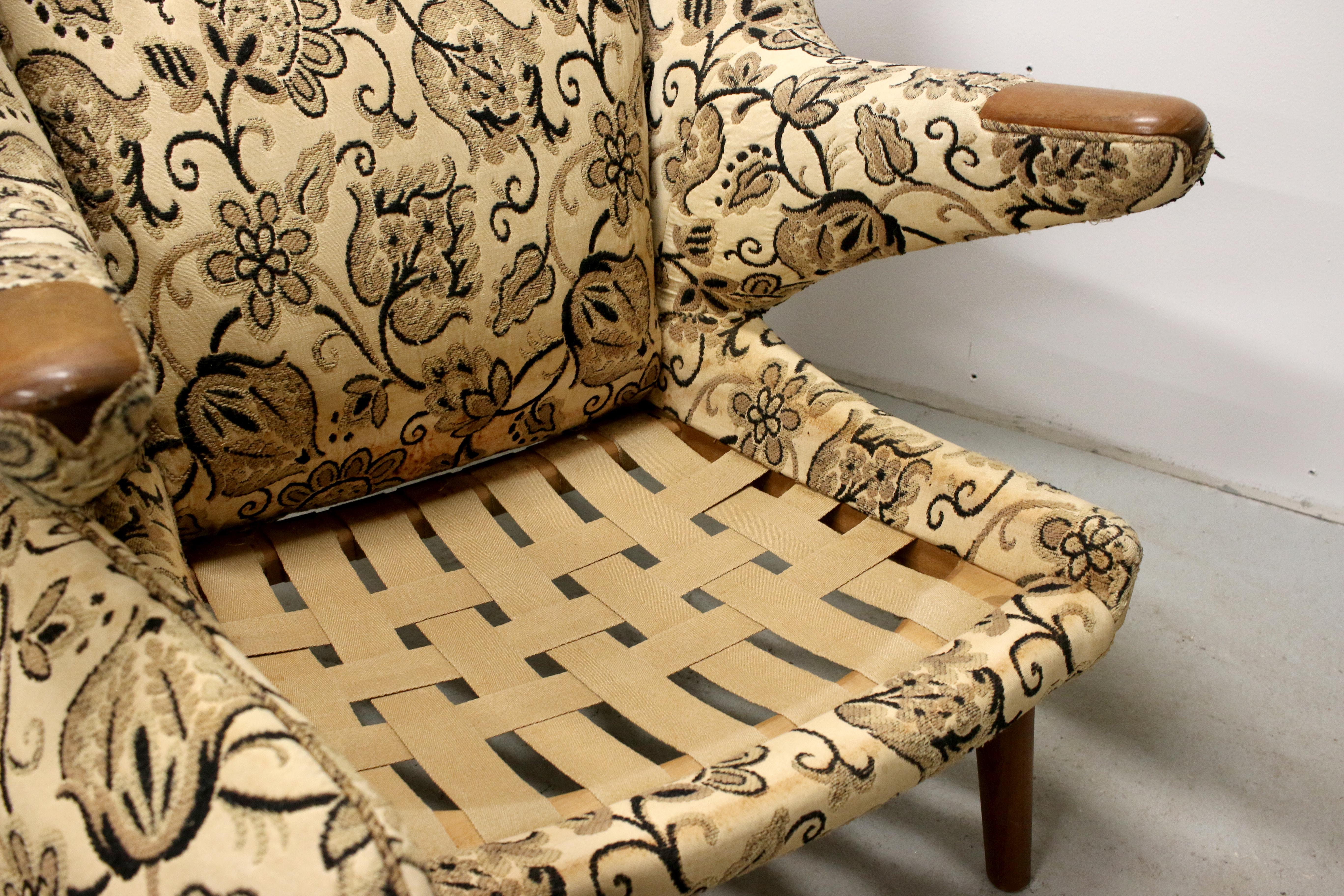 Pair of Original 1950s Hans Wegner Papa Bear Chairs, Incl. Reupholstery in COM 7