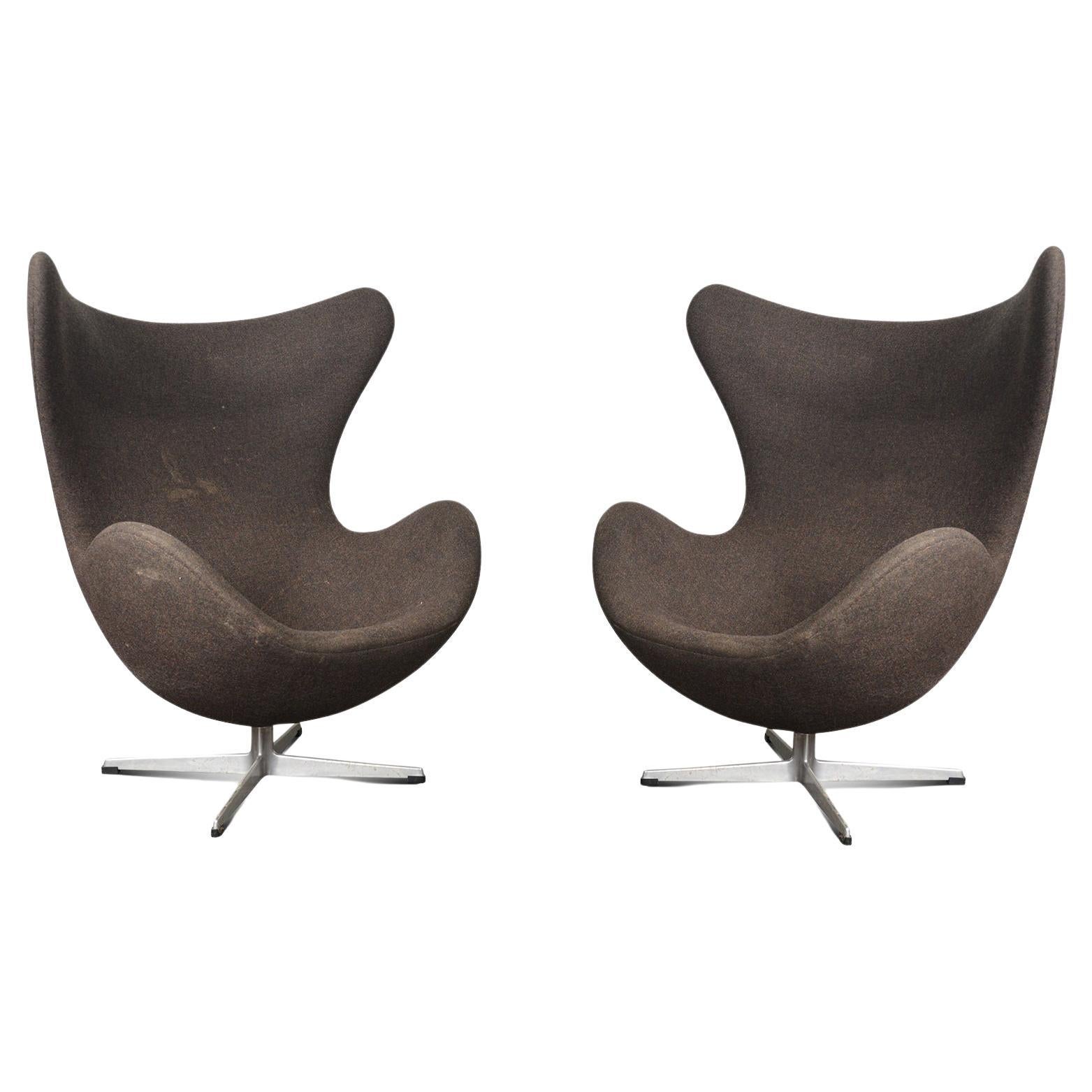 Pair of Original 1960s Arne Jacobsen Egg Chairs Including Upholstery For Sale