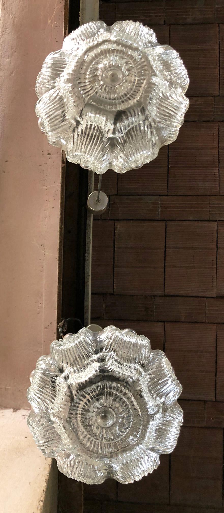 Pair of Original 1960s Italian Chandeliers with Floral-Shaped Glass and Chromed For Sale 7