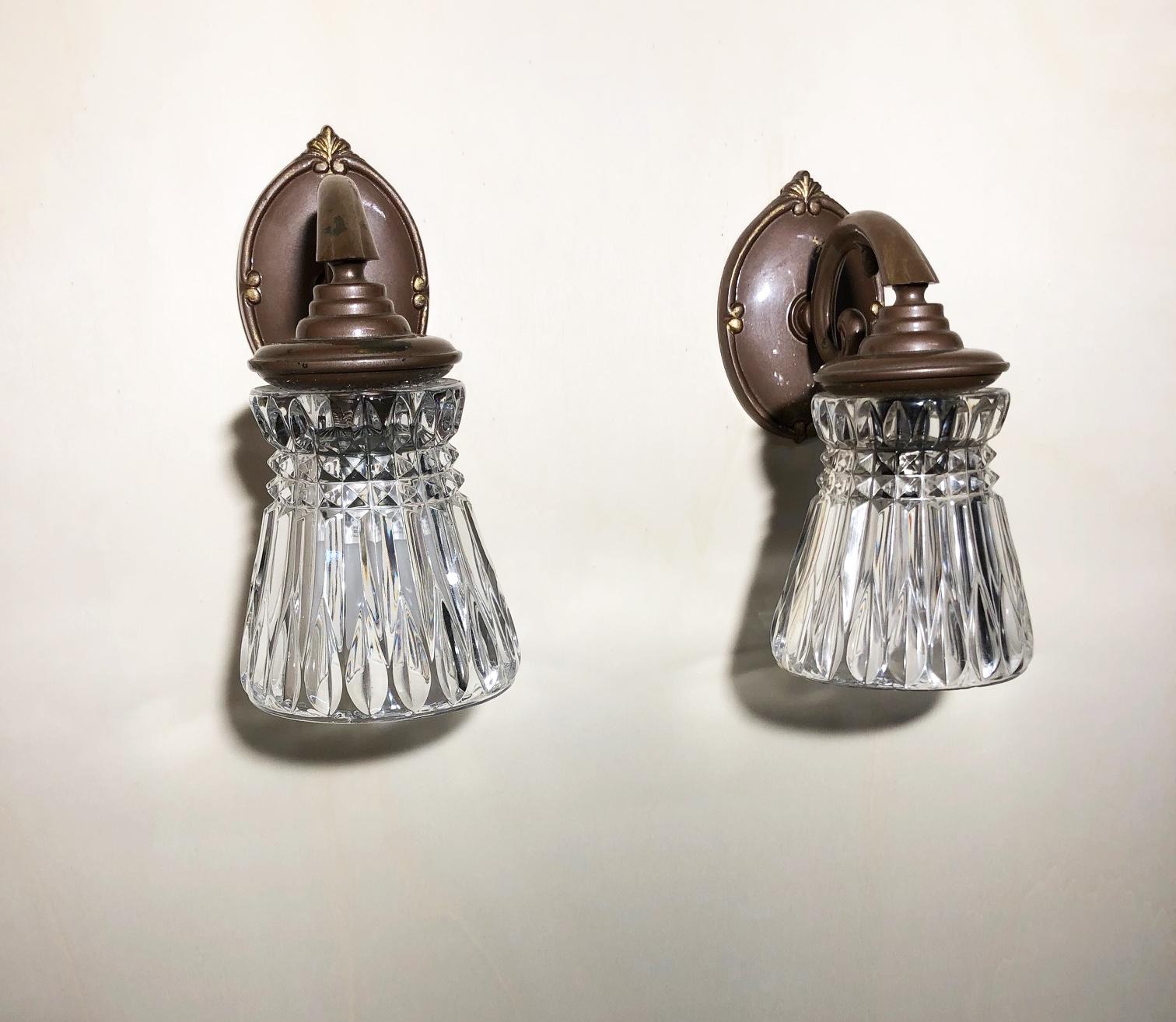 Pair of Original 1970s Italian Brass Wall Lamps, Bronzed Color 9