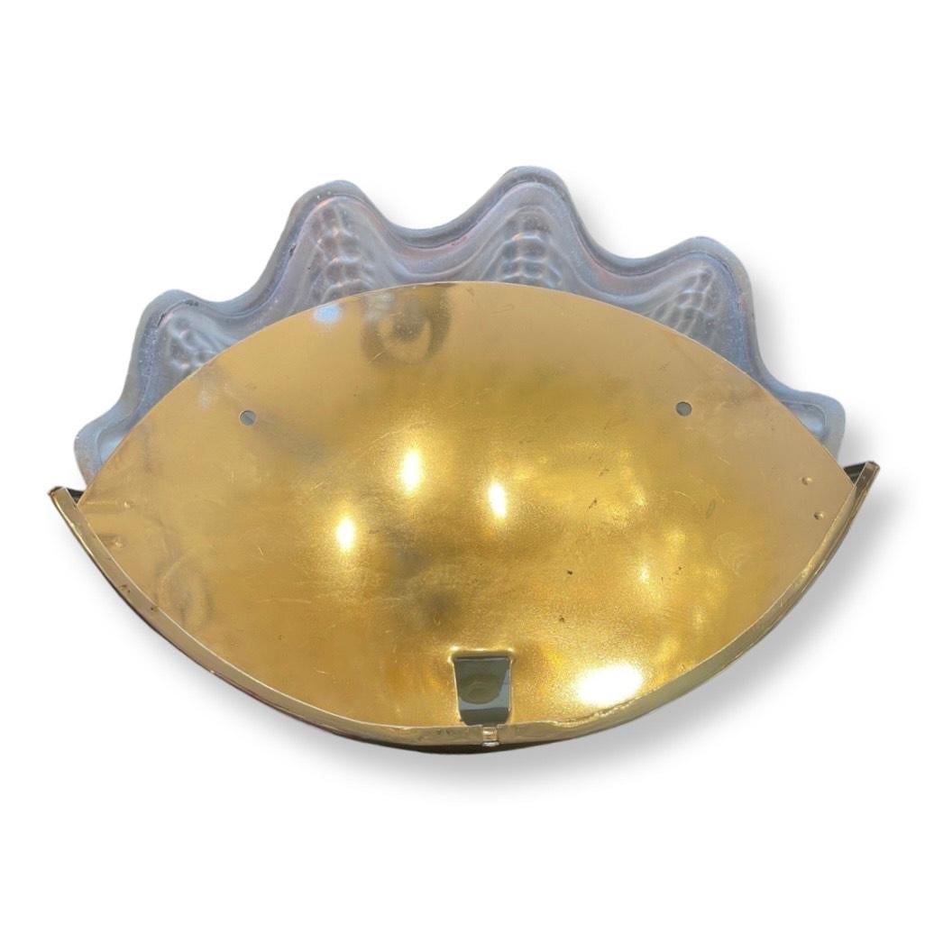 Pair of Original Antique Art Deco Odeon Clam Shell Wall Lights In Good Condition In London, GB