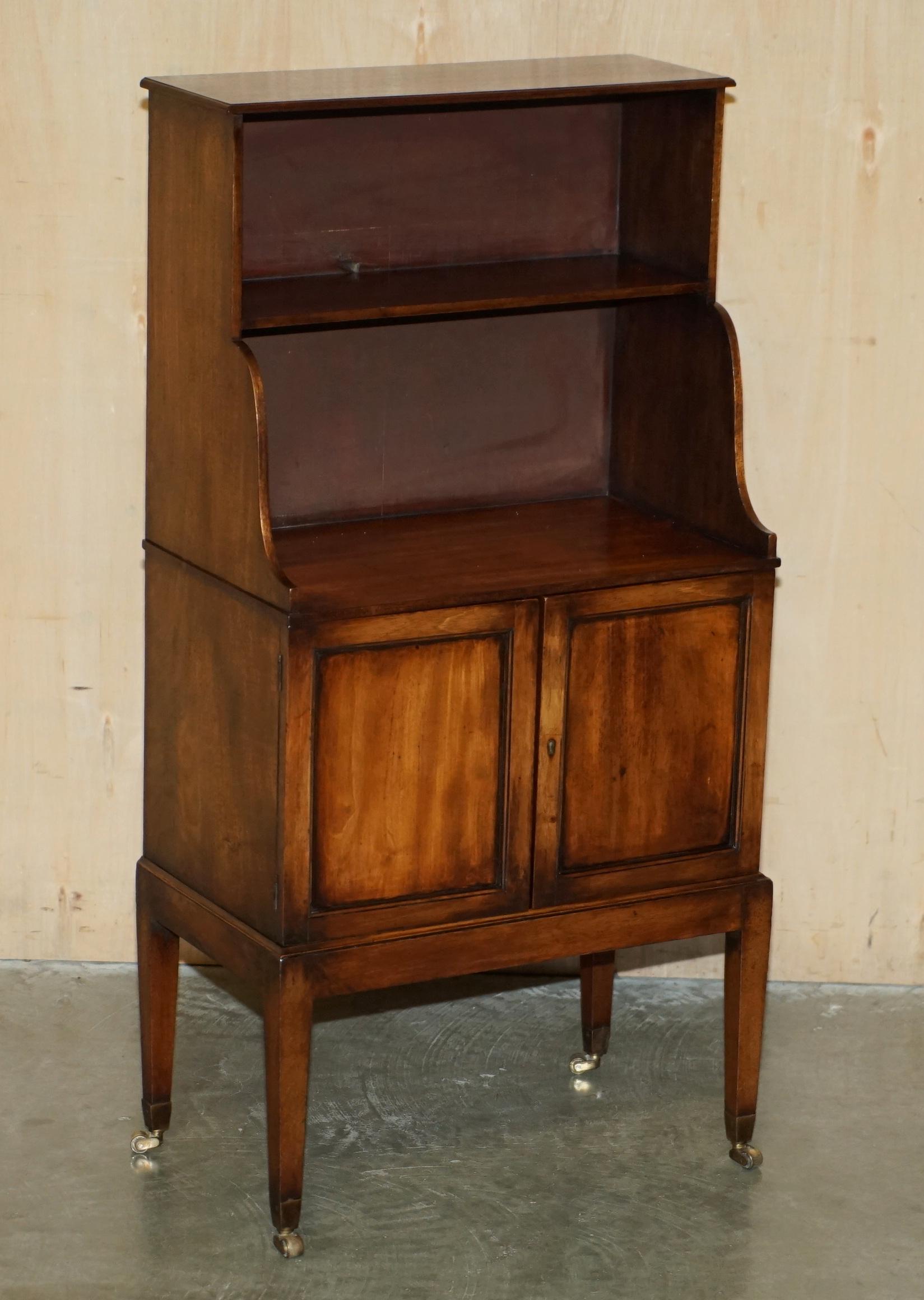 COPPIA DI LIBRERIE ORIGINALI ANTICHE REGENCY CiRCA 1815 DWARF OPEN WATERFALL in vendita 7