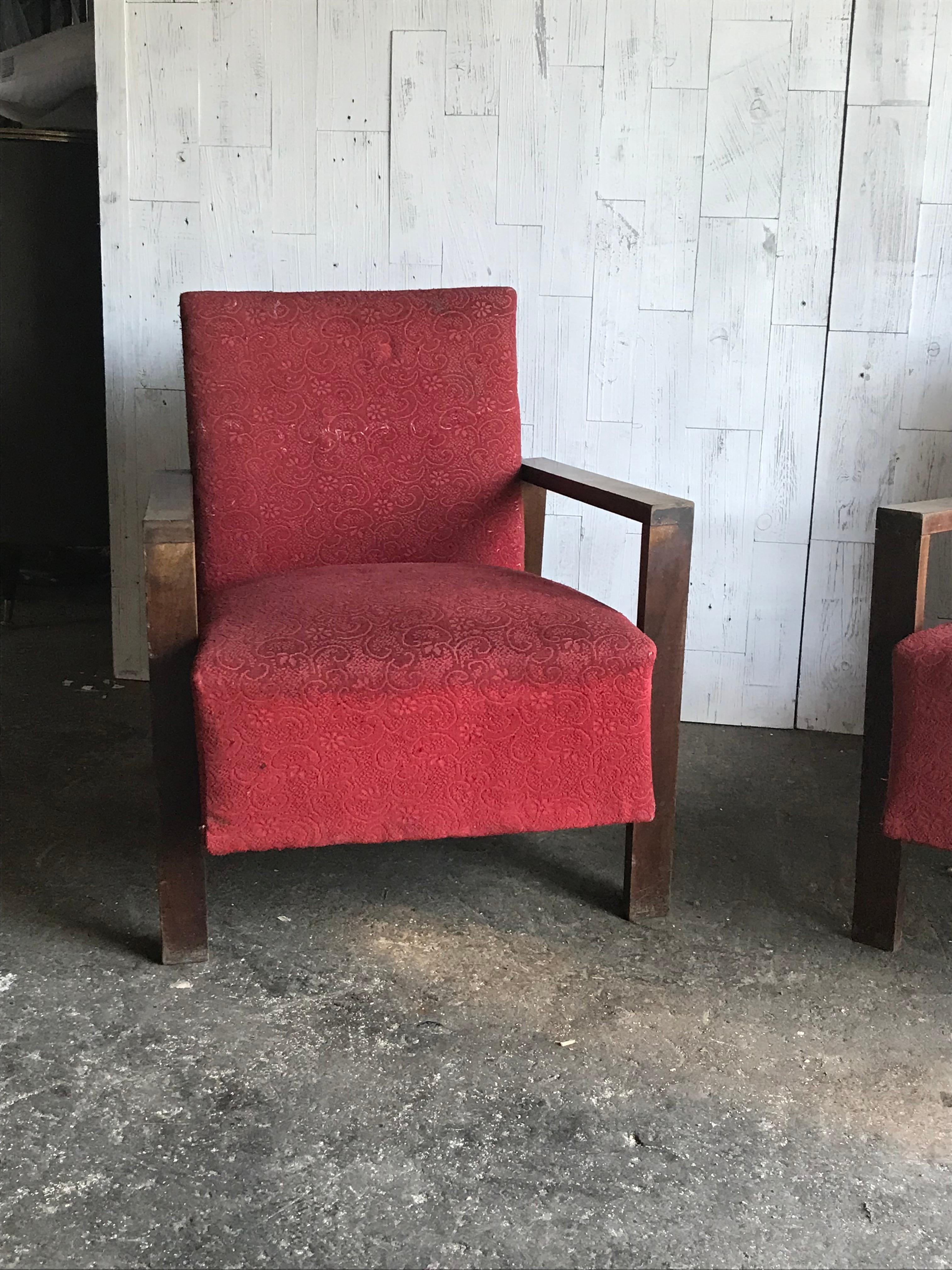 Art Deco chairs is from Budapest, set of 2
Original fabric.
Good sturdy condition.
Size: 69 x 68 x 77.
   