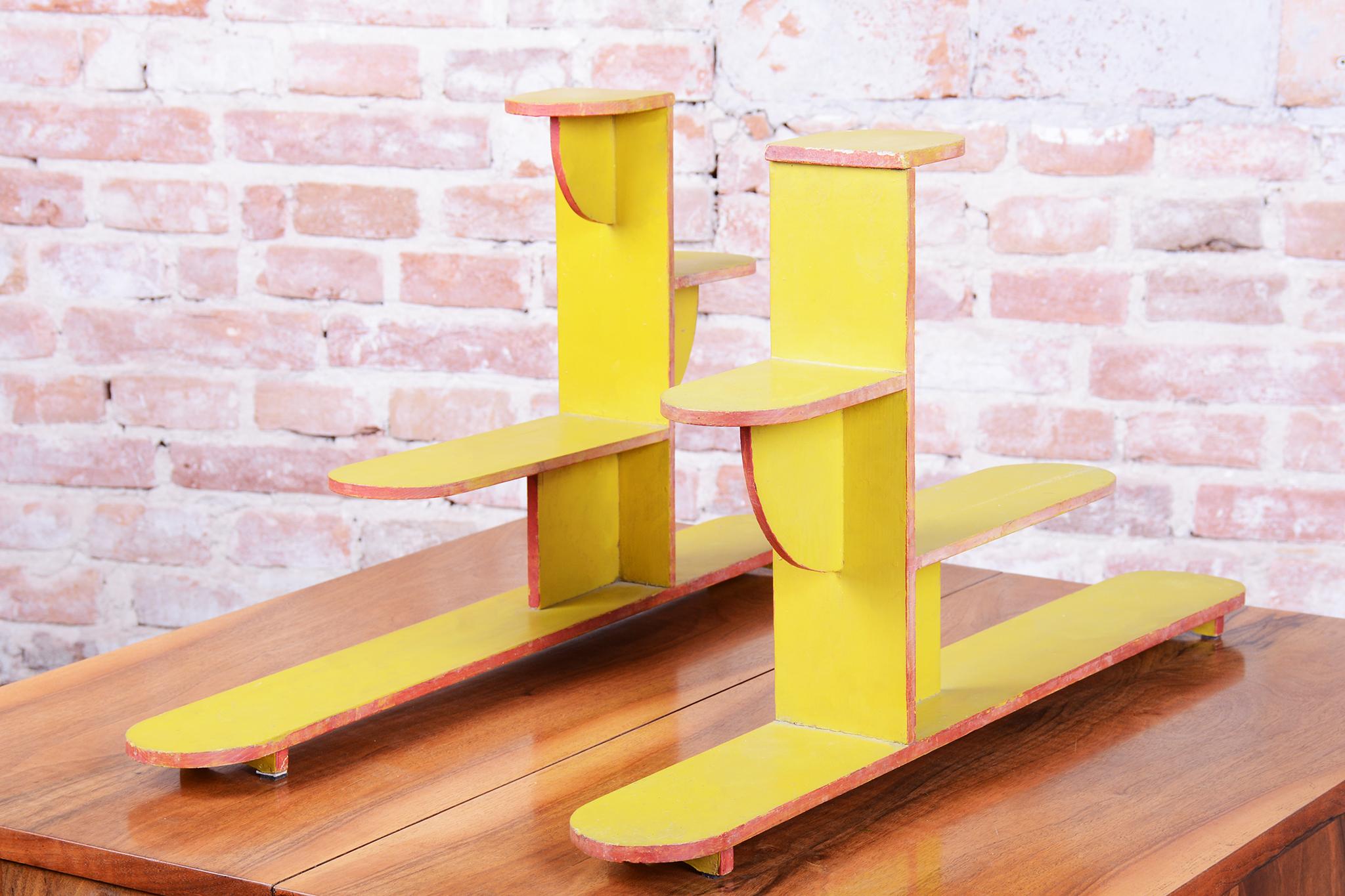 Paire de porte-fleurs originaux Art déco, Wood Wood laqué, Tchèque, années 1930 Bon état - En vente à Brandys nad Labem, Středočeský kraj