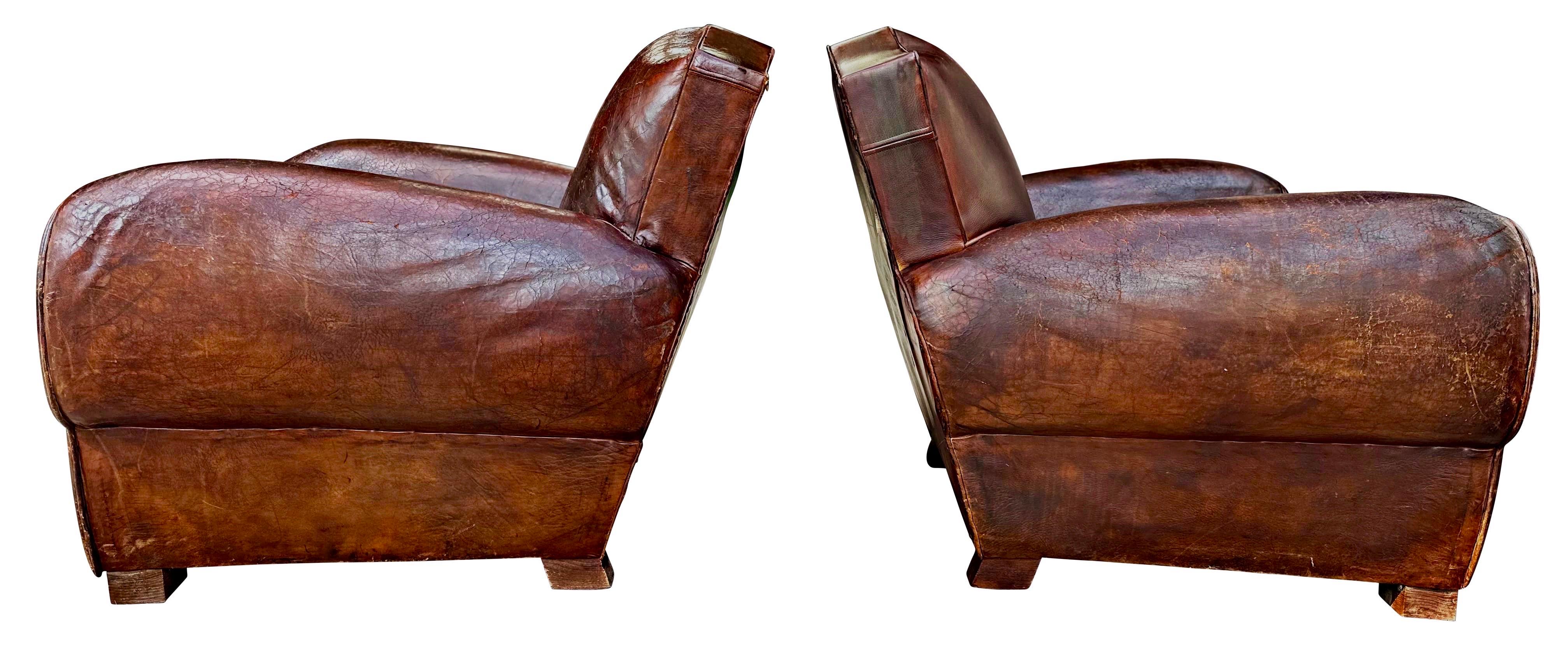 Pair of original Art Deco moustache French leather club chairs - 1930. For Sale 1