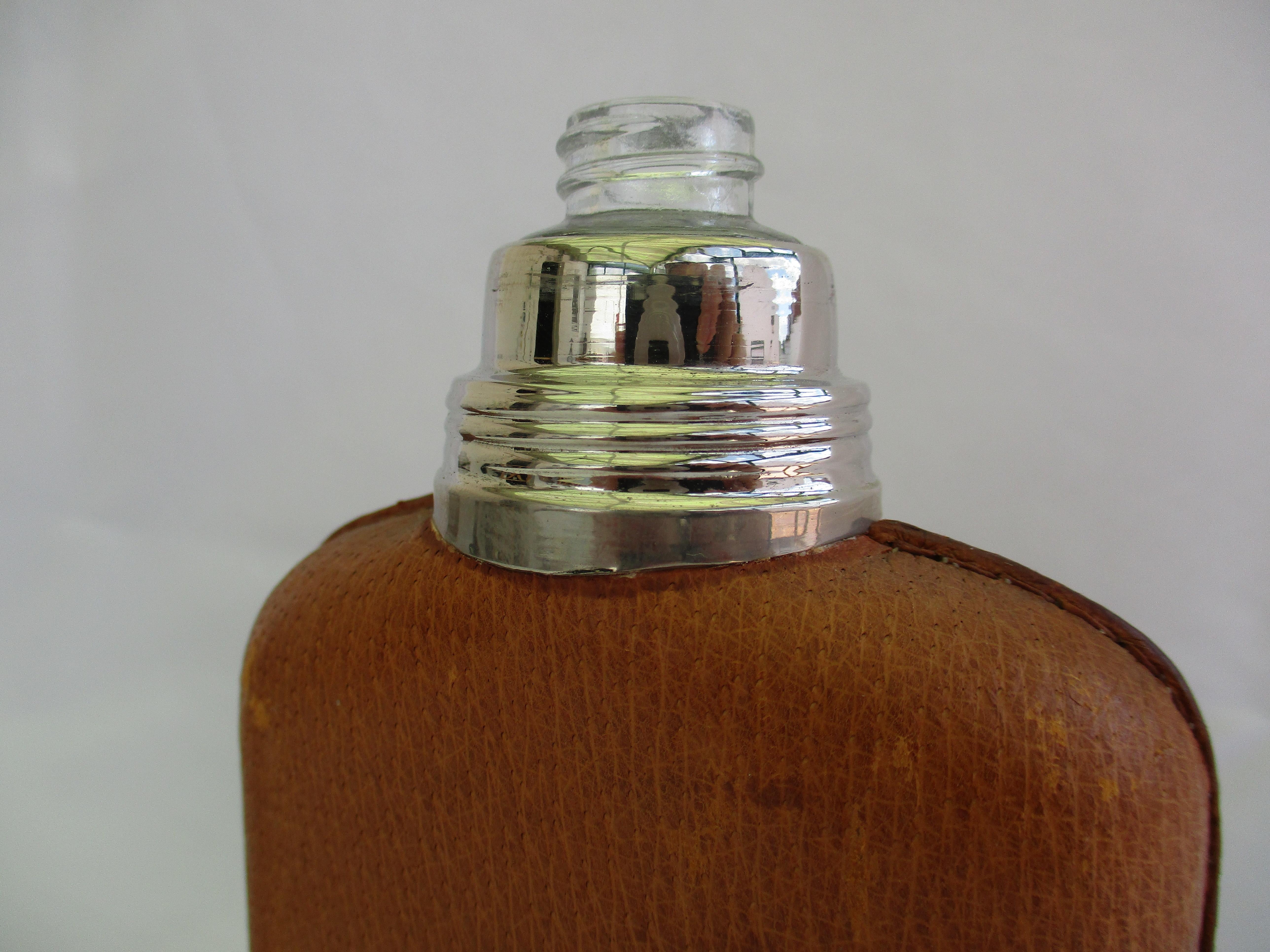Pair of original Aubock leather wraped Hip Flasks For Sale 5