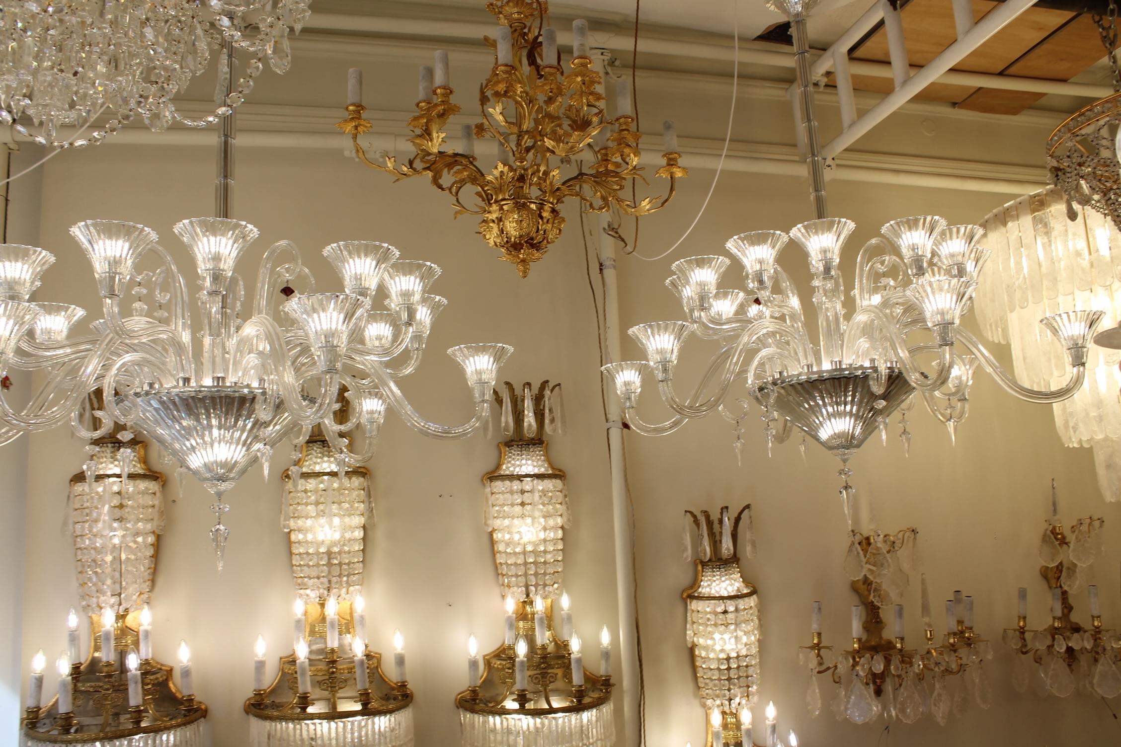 Pair of original Bacarrat Mille Nuits 18L crystal chandeliers im Angebot 12