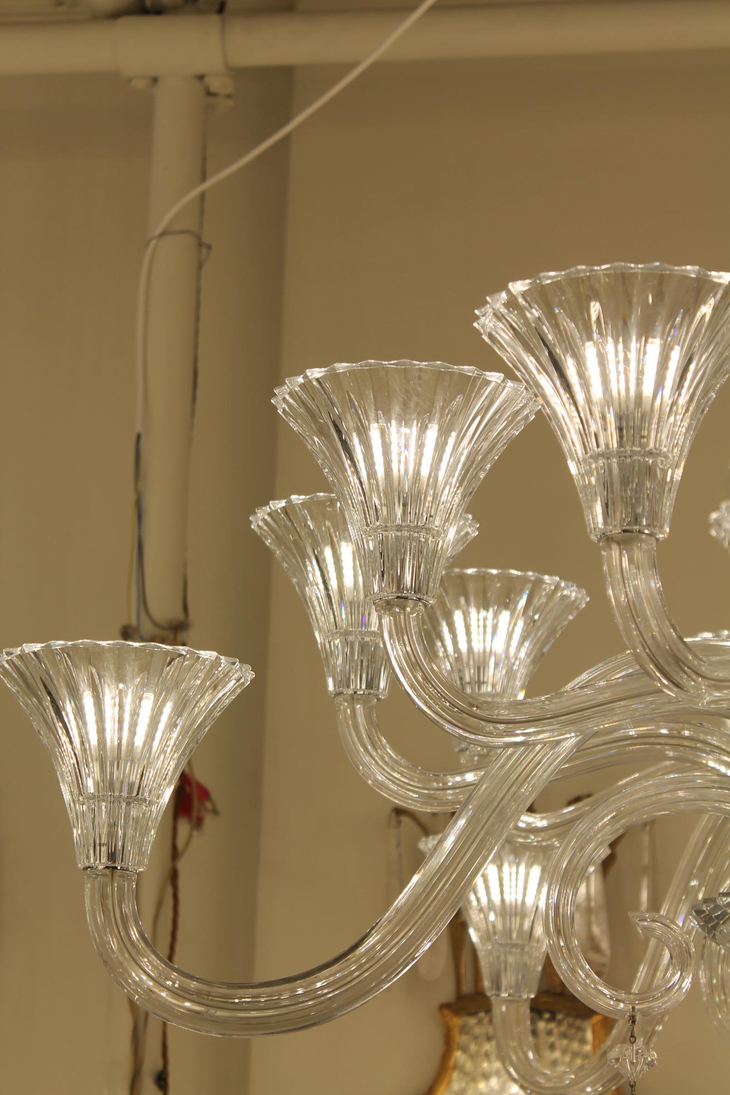 Pair of original Bacarrat Mille Nuits 18L crystal chandeliers (Kristall) im Angebot