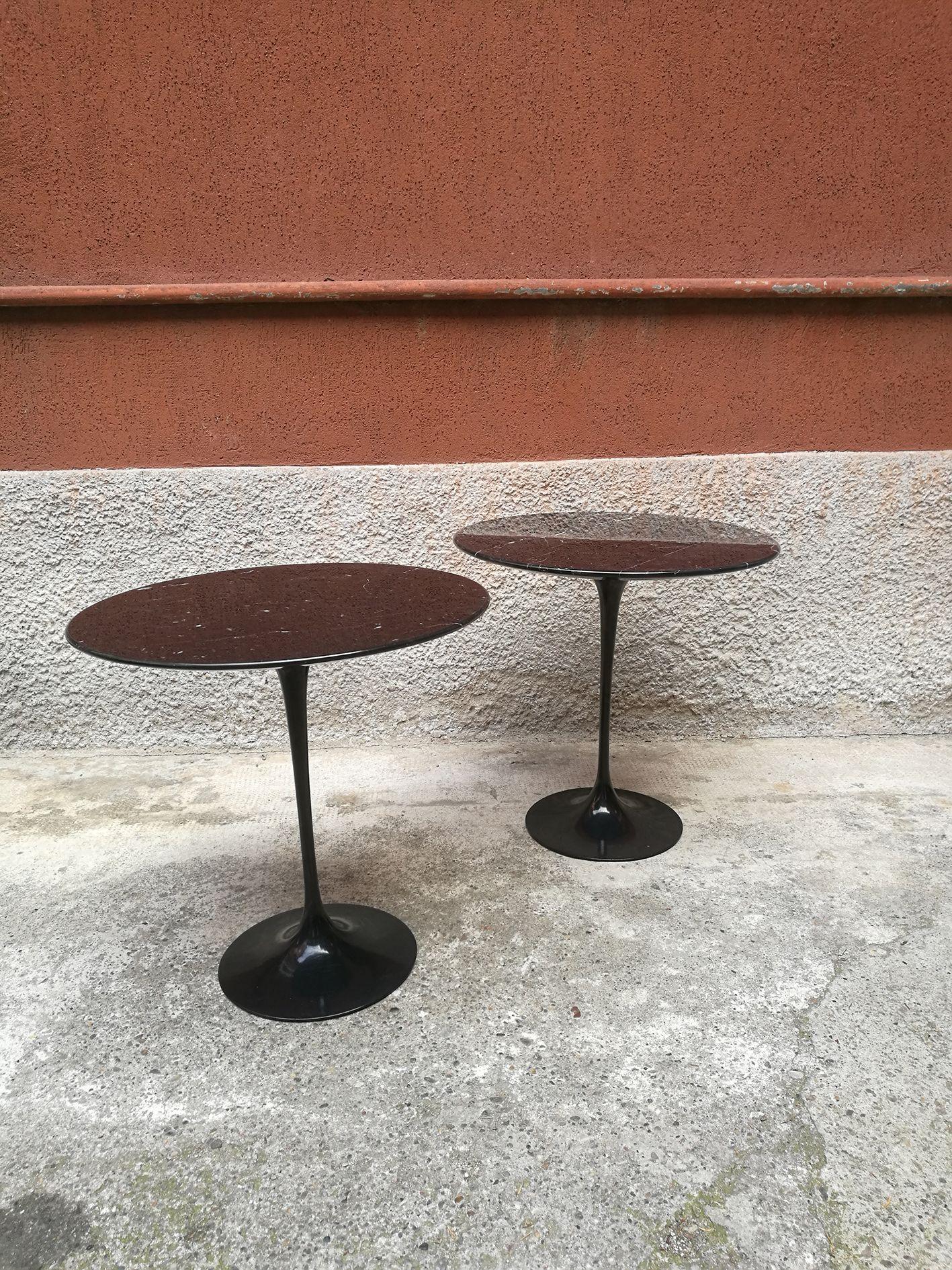 Pair of original and restored black marquinia side table designed by Eero Saarinen for Knoll International
In the 1950 period Eero Saarinen designed for Knoll this pair of table.
This beautiful pair of tulip side table in black marquinia marble