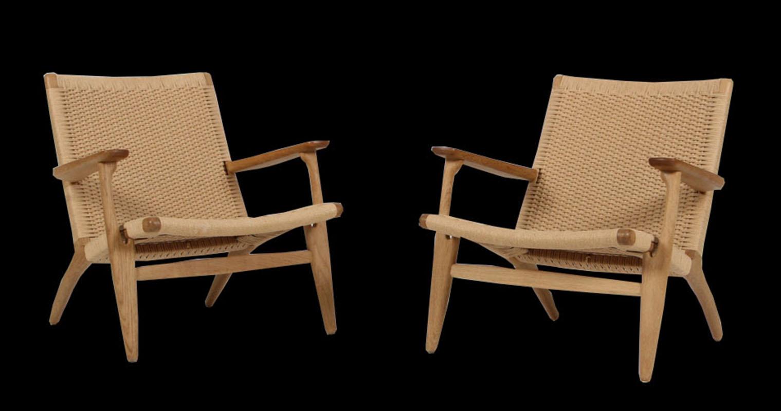 Scandinavian Modern Pair of Original CH25 Chairs  by Hans J. Wegner for Carl Hansen & Son