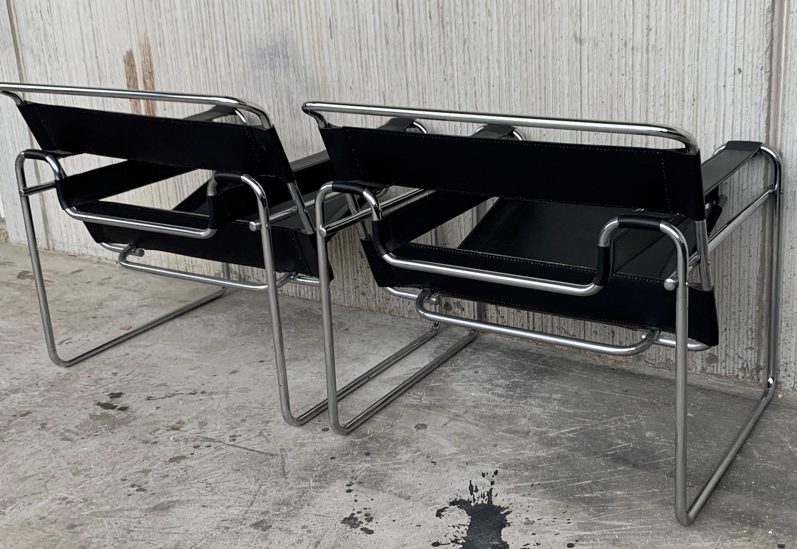 French Pair of Original Gavina Wassily Chairs by Marcel Breuer in Black Leather