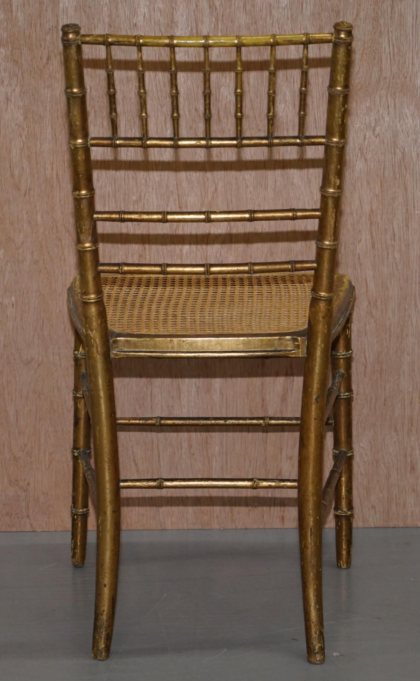 Paar originale Giltwood Famboo Regency Bergere Stühle mit Vergoldung aus der Zeit im Angebot 5