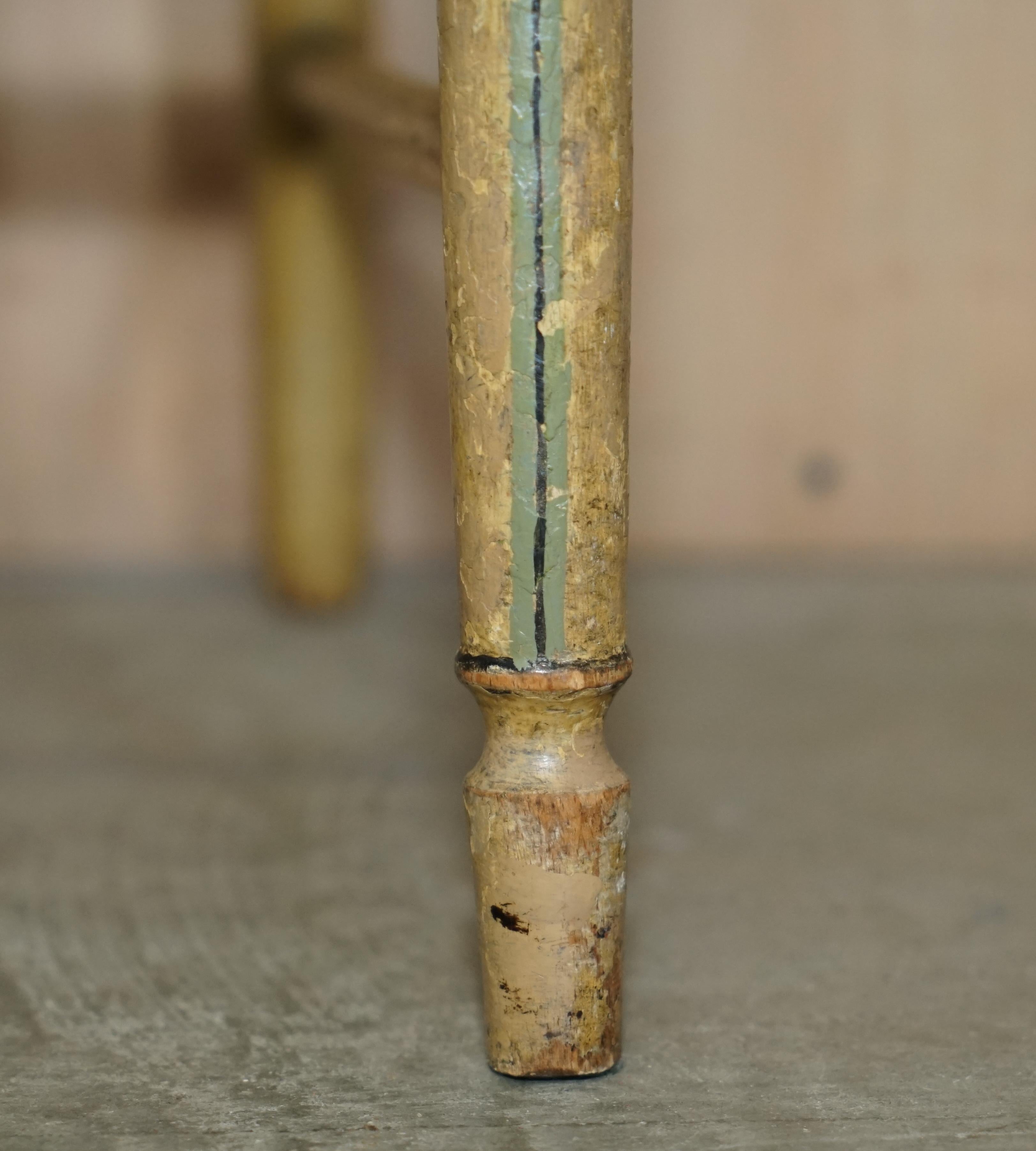 Pärchen originaler handbemalter antiker Regenerationsstühle aus der Zeit um 1810-1820 im Angebot 5