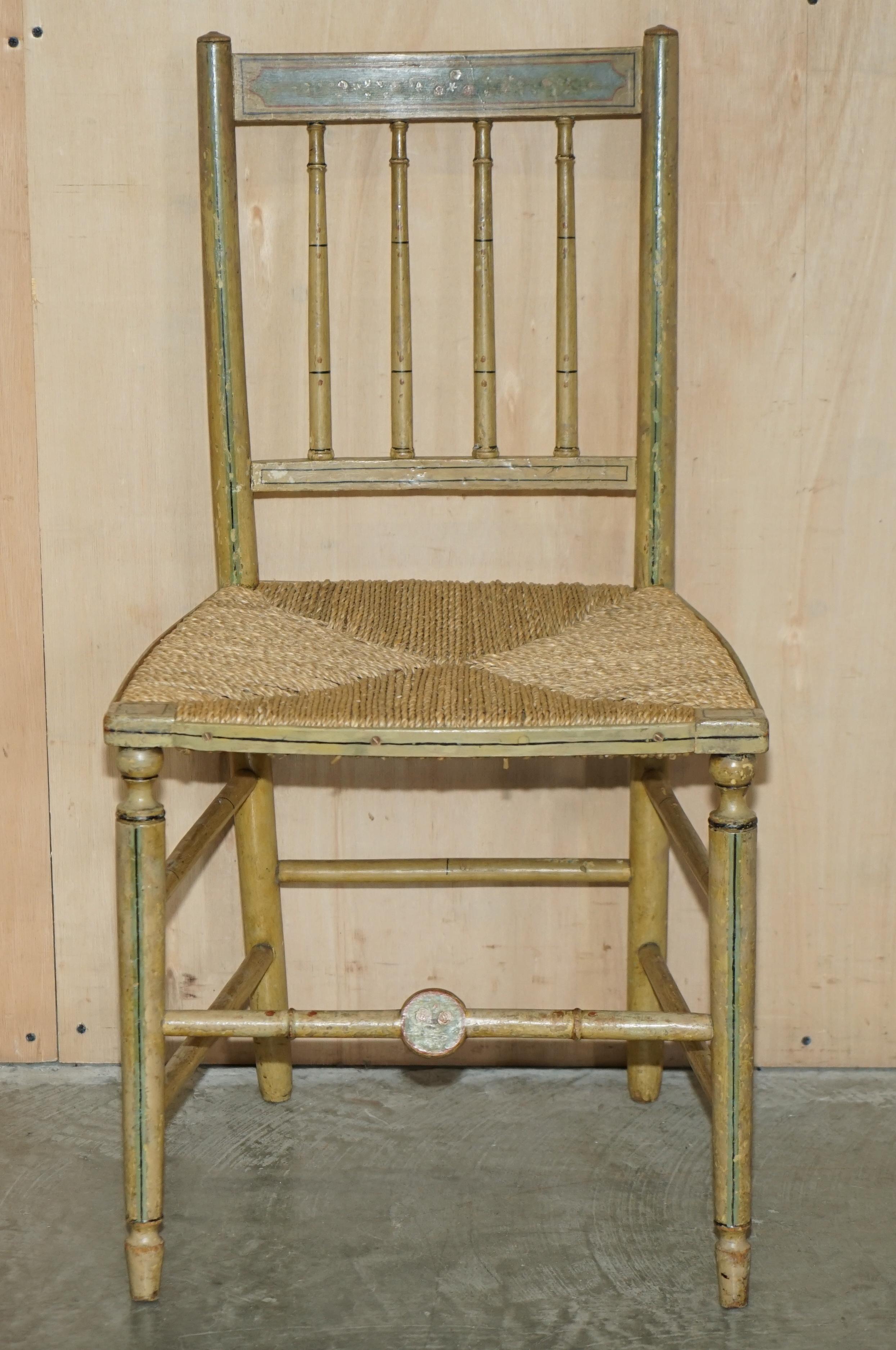 Pärchen originaler handbemalter antiker Regenerationsstühle aus der Zeit um 1810-1820 (Regency) im Angebot