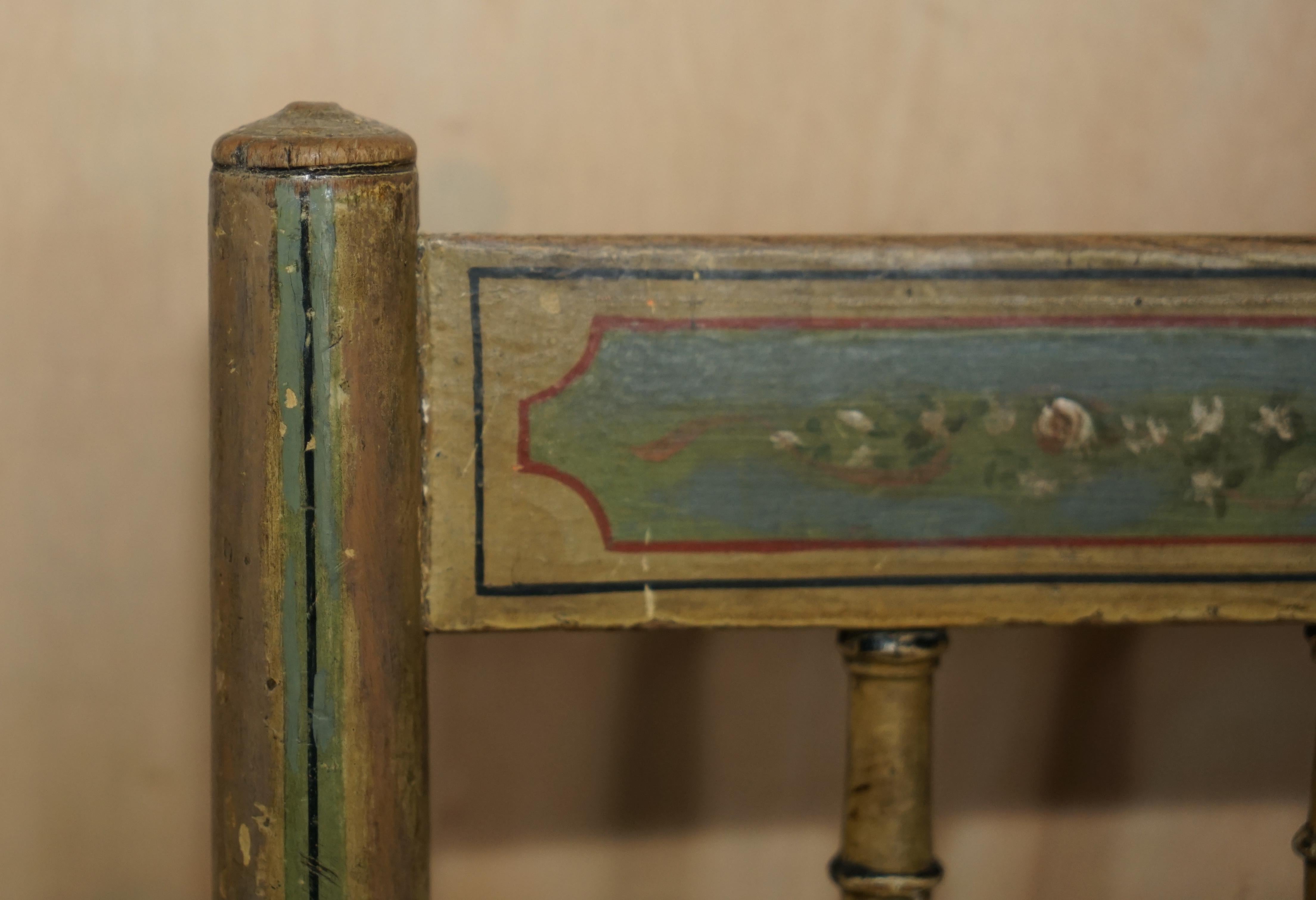 Pärchen originaler handbemalter antiker Regenerationsstühle aus der Zeit um 1810-1820 (Handgefertigt) im Angebot
