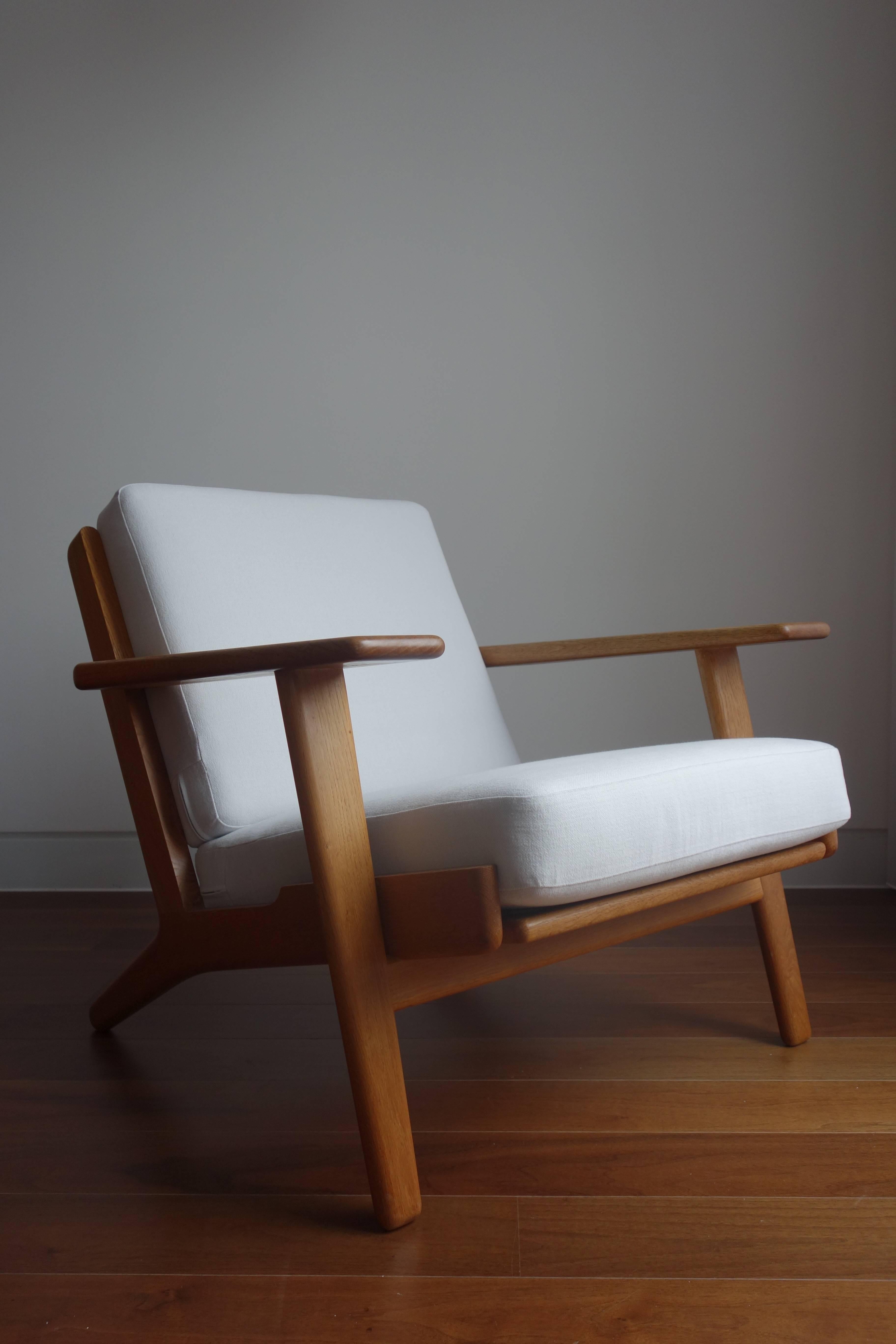 Mid-Century Modern Single Hans Wegner GE290 Plank Lounge Chairs for GETAMA