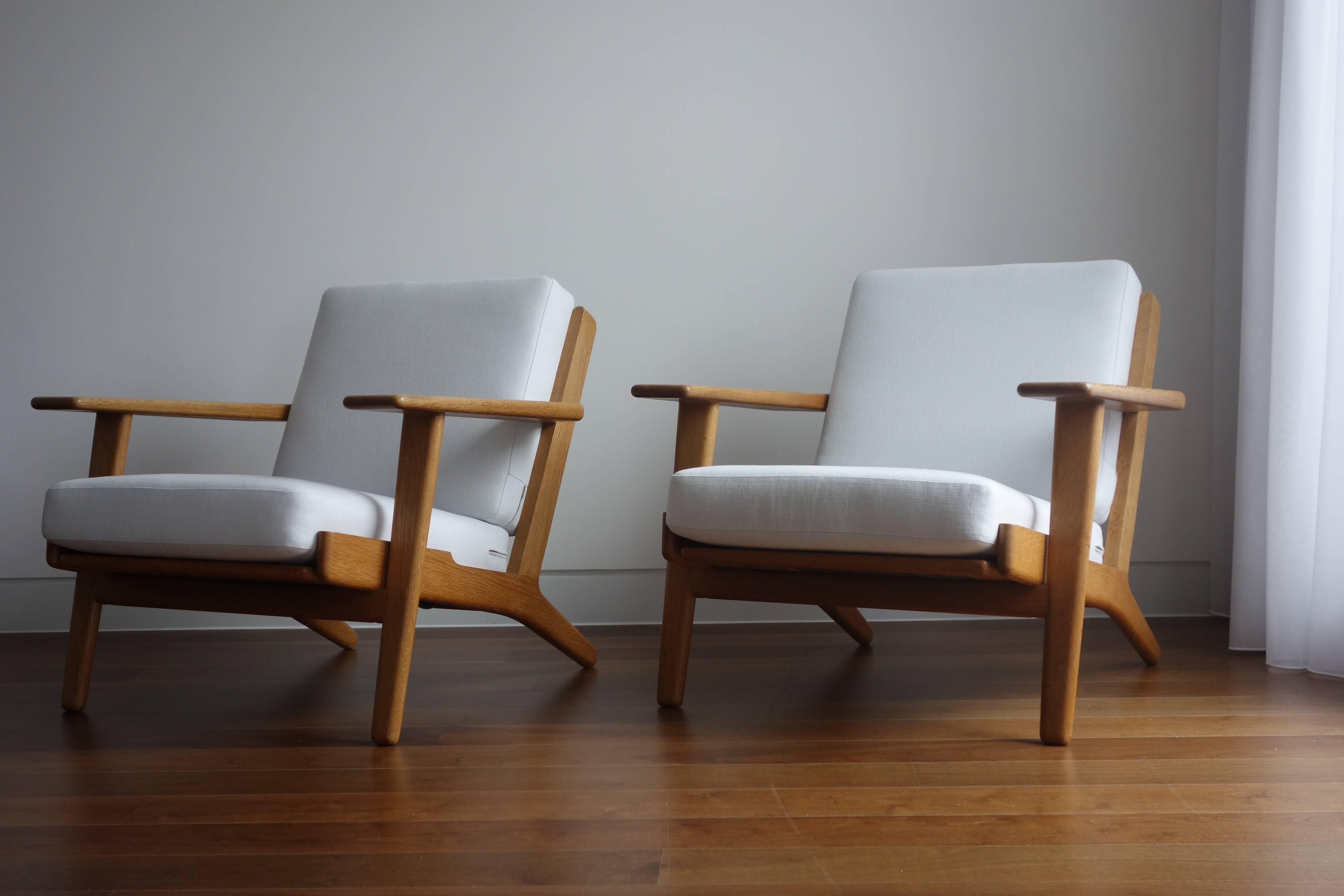 Upholstery Single Hans Wegner GE290 Plank Lounge Chairs for GETAMA