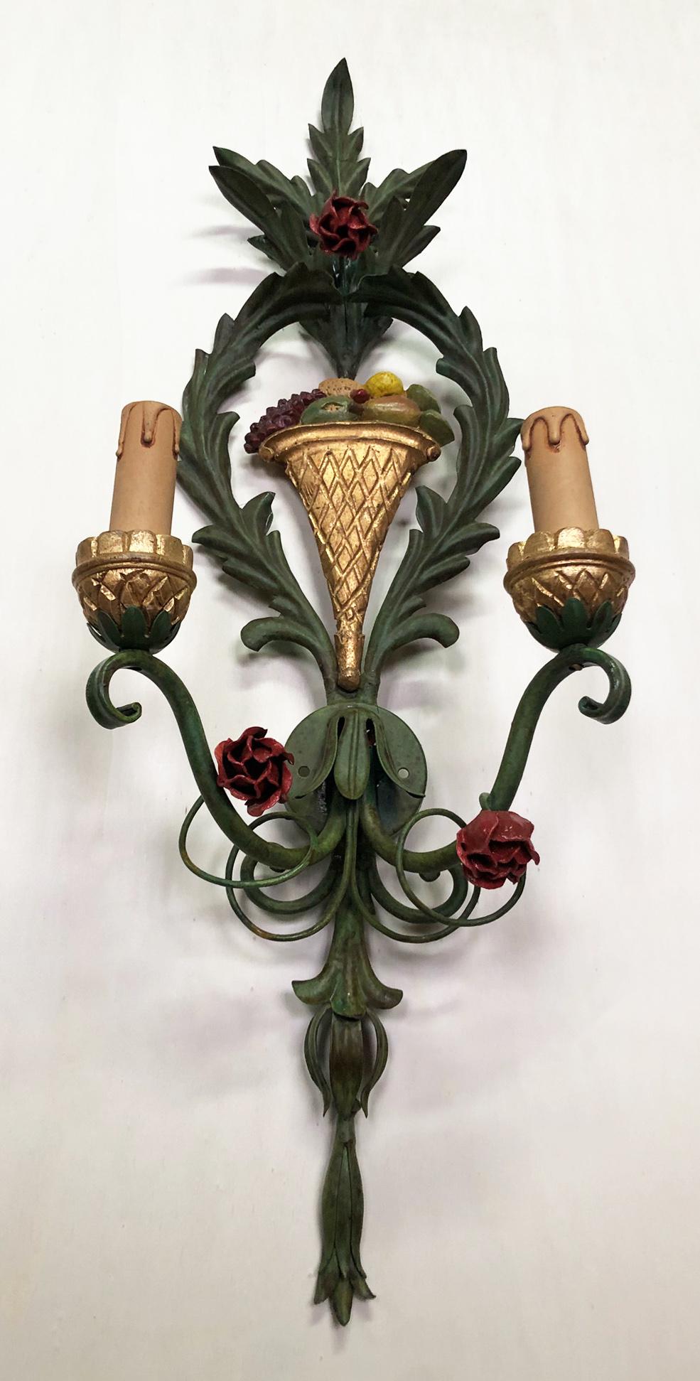 Late 20th Century Pair of Original Italian Wall Lights Flower Design For Sale