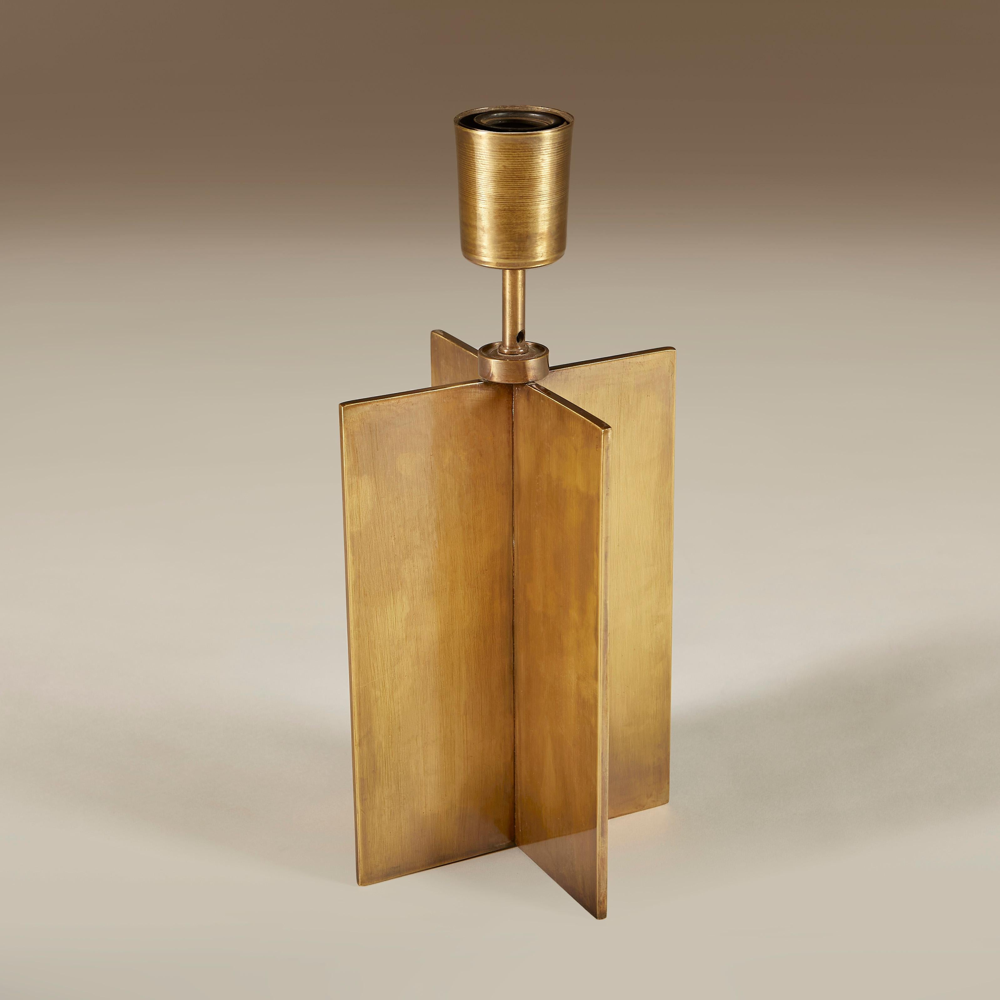 French Pair of Original Jean-Michel Frank “Croisillon” Bronze Table Lamps, circa 1935 For Sale