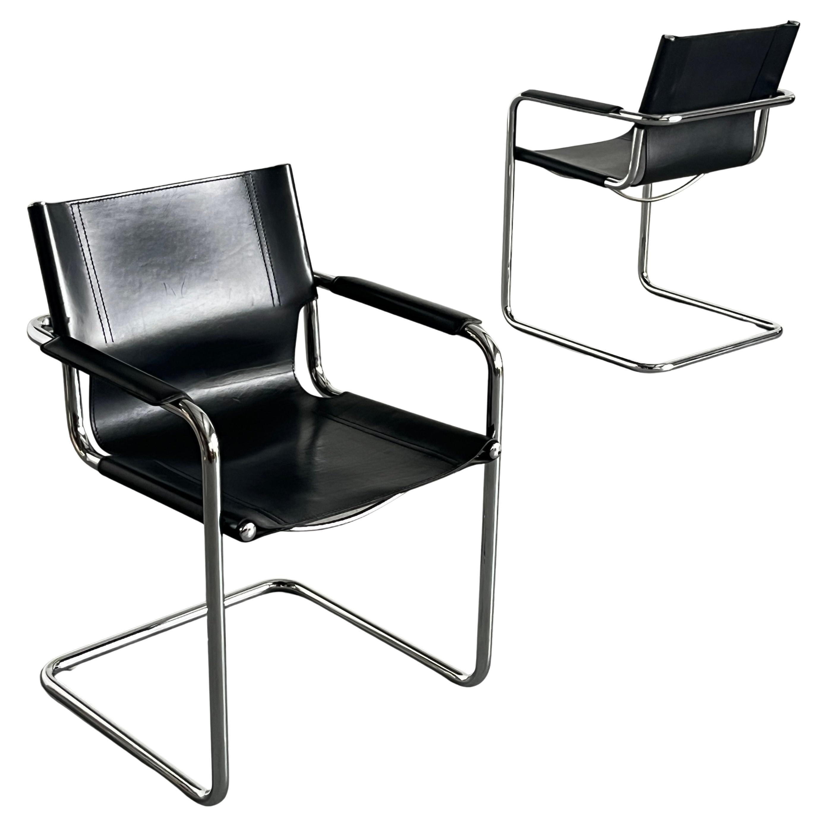 Pareja de originales sillones cantilever de cuero de Centro Studi para Matteo Grassi en venta