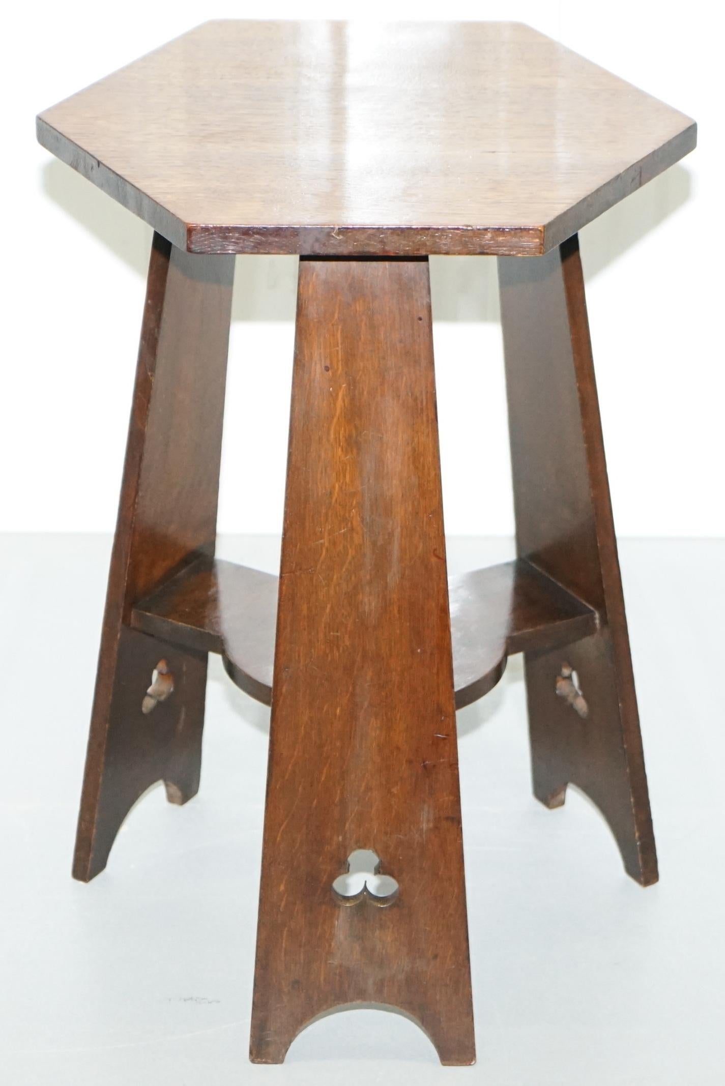 We are delighted to offer for sale this original pair of Liberty’s London Horsa Arts & Crafts occasional side end lamp wine tables

A good looking and well-made pair, they are a very traditional Liberty’s arts and crafts style, very popular and