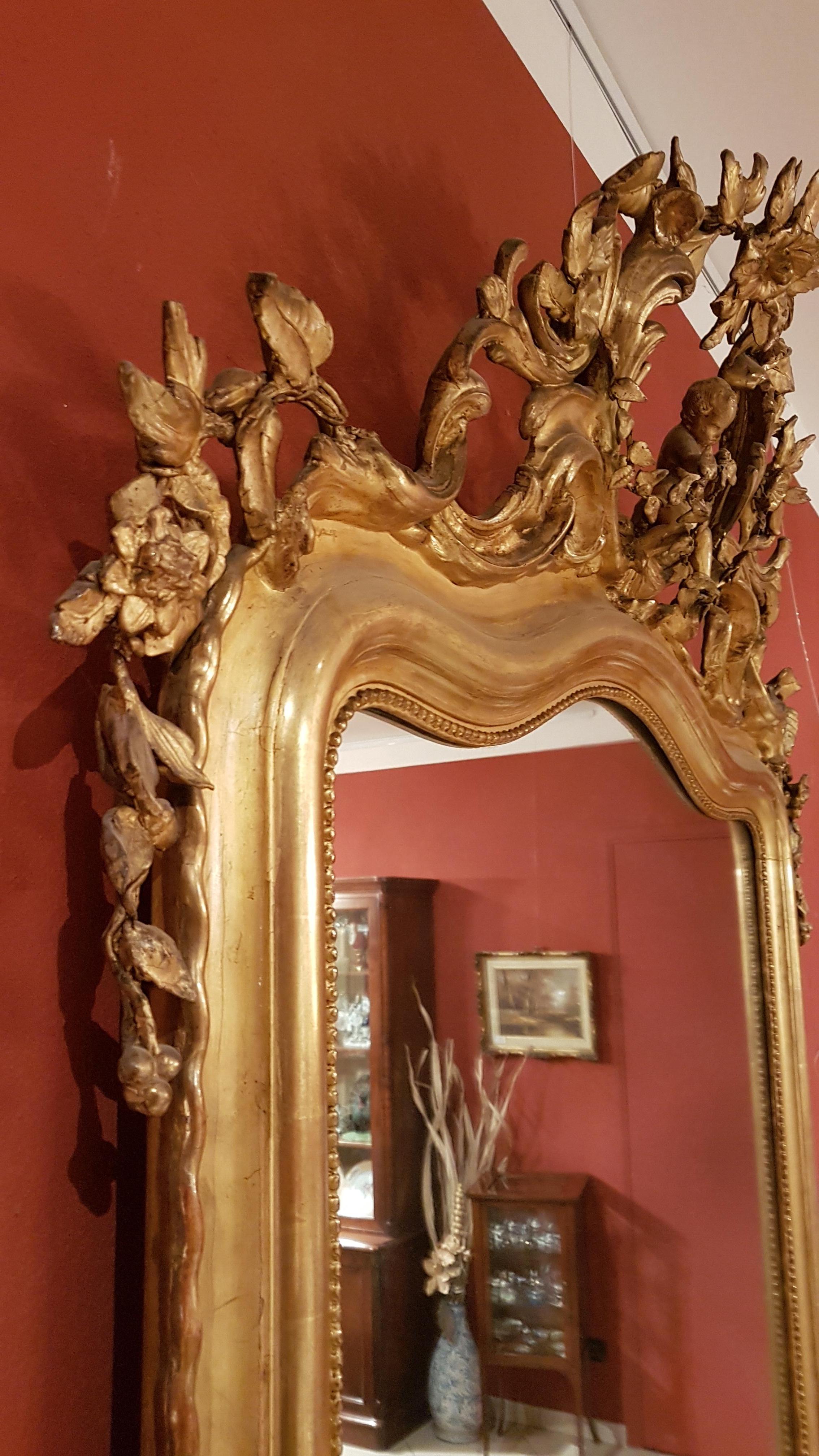 Mirrors Pair of authentic Louis XV style in pure gold with rich carving 1830s In Good Condition For Sale In Monza, IT