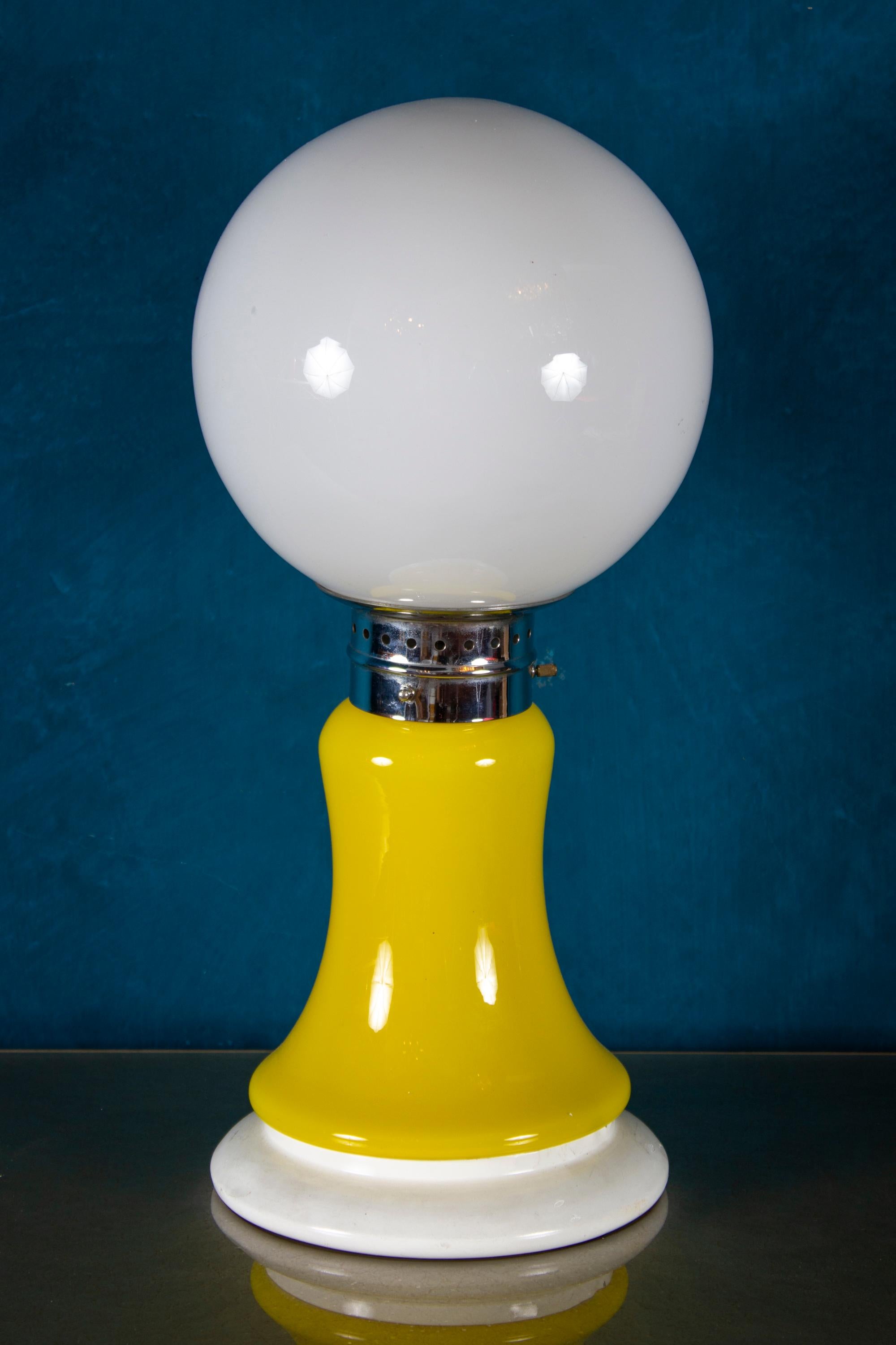 Mid-Century Modern Pair of Original Mazzega Table Lamps 1960 Carlo Nason Yellow White