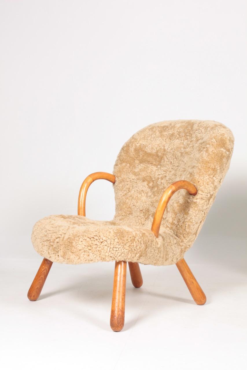 Pair of Original Midcentury Clam Chairs by Philip Arctander, Danish, 1940s 4