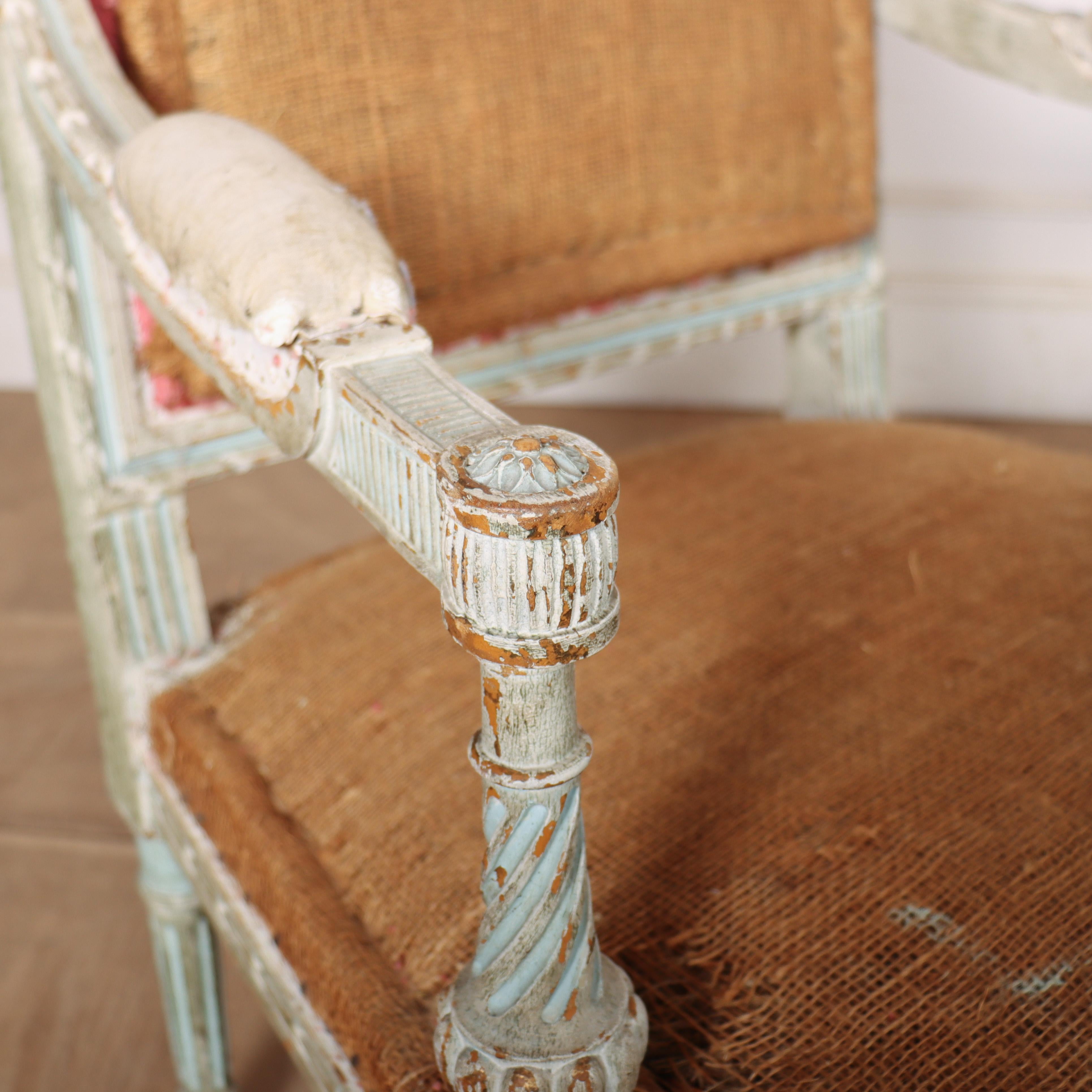 Paire de Fauteuils français peints d'origine en vente 2