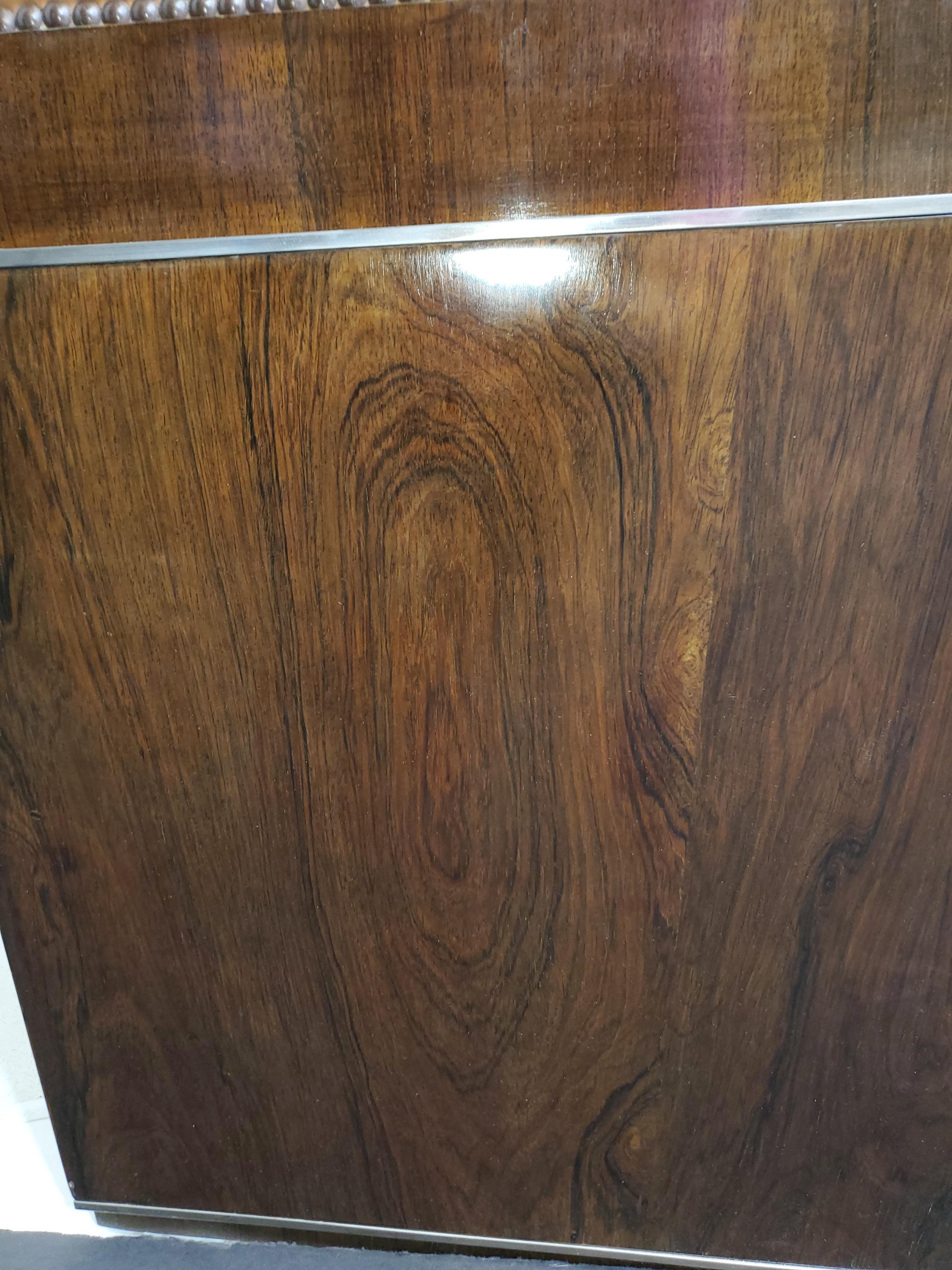 XX secolo Coppia di poltrone cubiste in legno di palissandro originali e rare dell'Art Déco francese in vendita