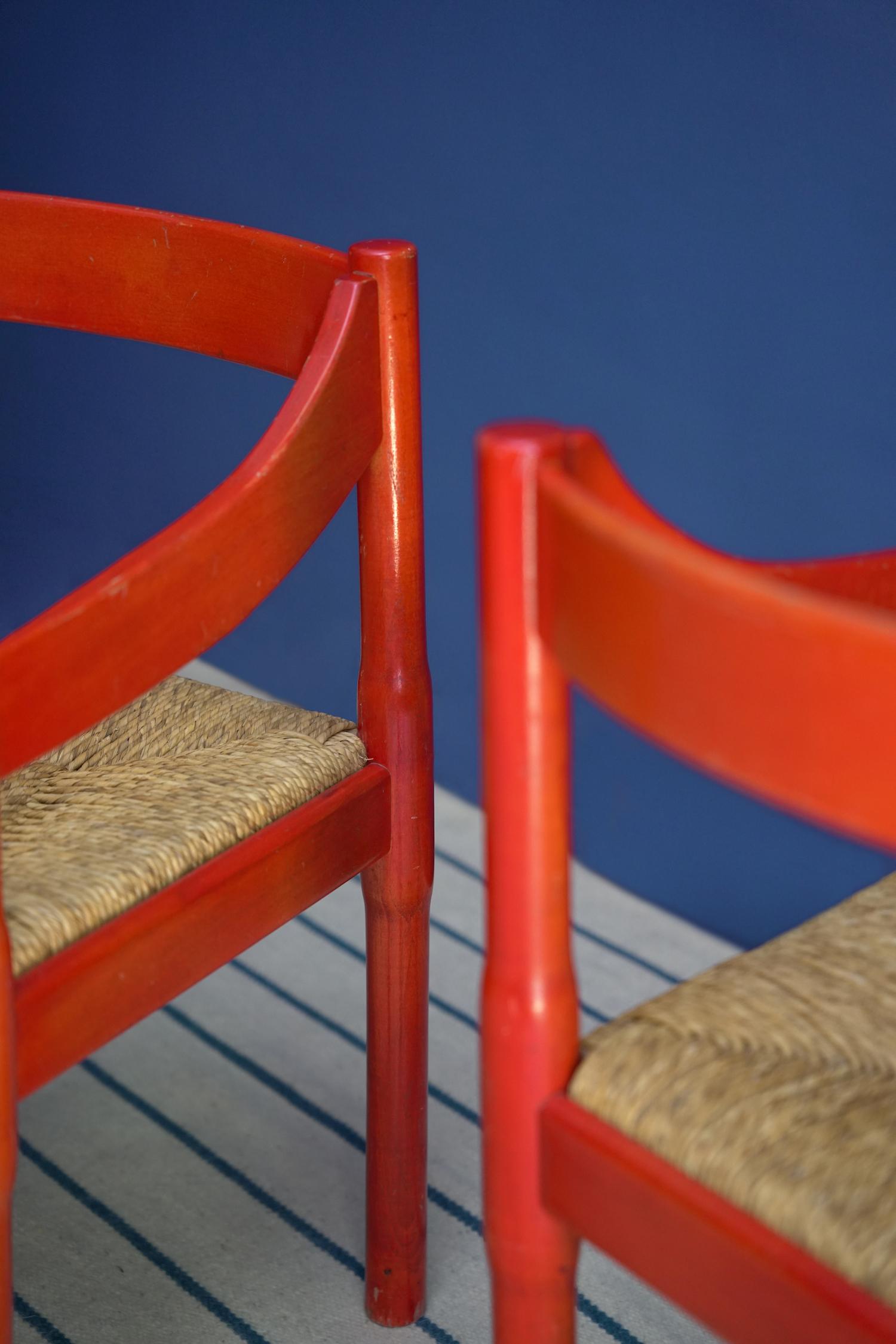 italien Paire de fauteuils Carimate rouges d'origine de Vico Magistretti en vente