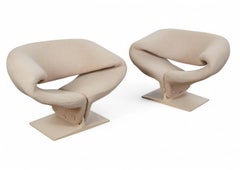 Pair of Original Ribbon Chairs by Pierre Paulin for Artifort