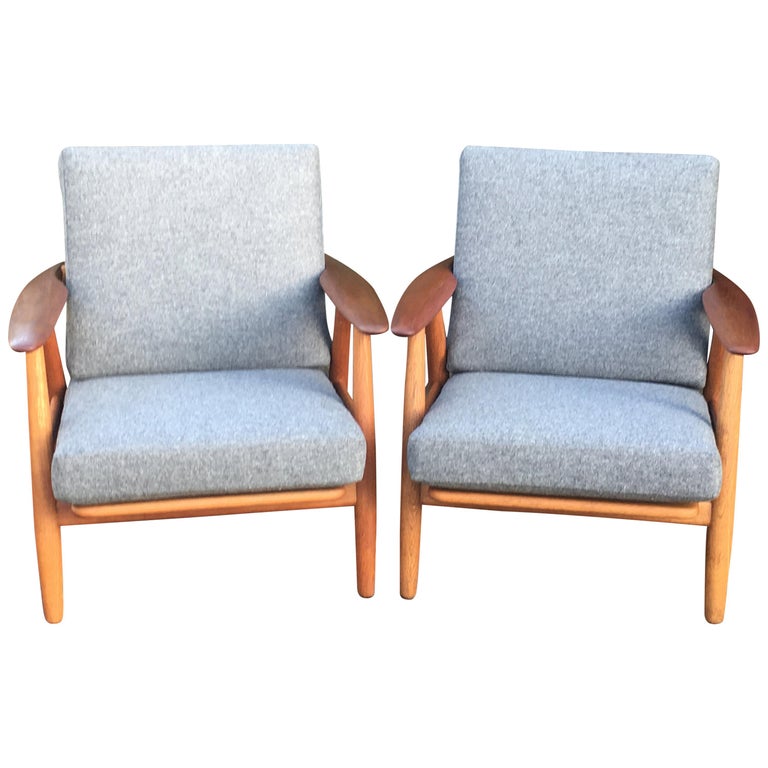 Pair of Original Teak and Oak Cigar Chairs in Grey by Hans J. Wegner for GETAMA For Sale