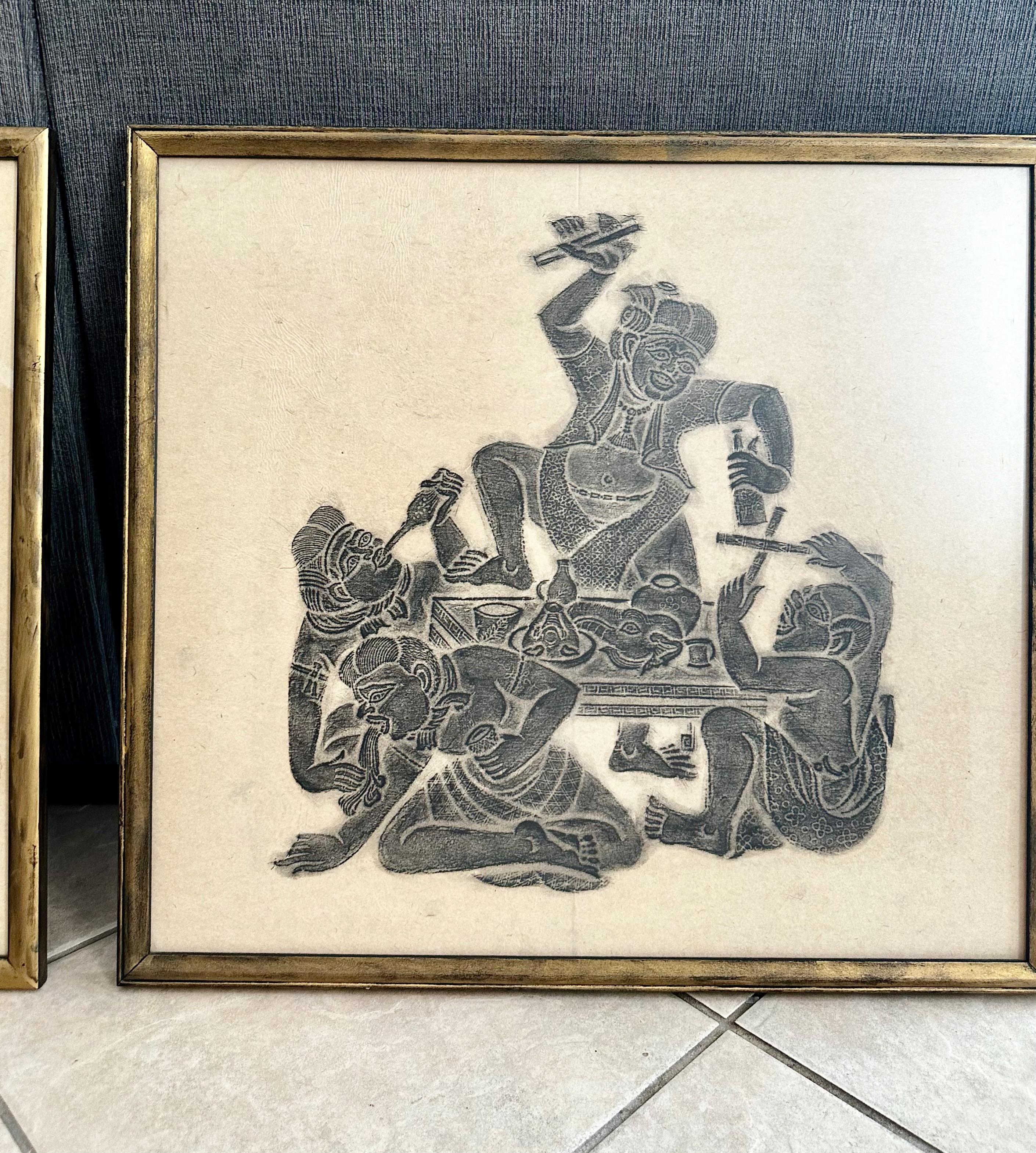Paar Original Thai Tempel Kohle Reibung gerahmte Kunst (Mitte des 20. Jahrhunderts) im Angebot