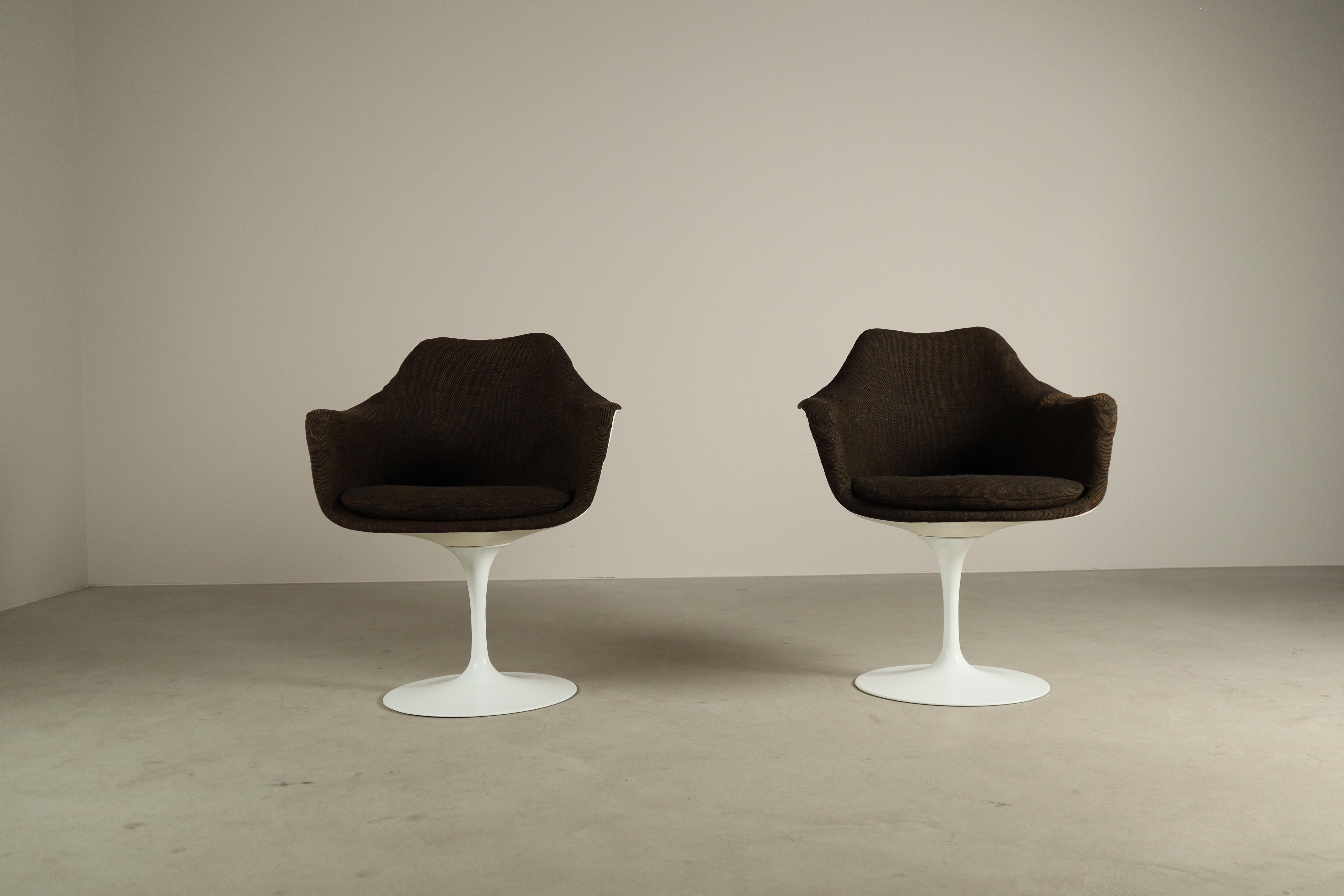 Coppia di poltrone Tulip originali di Eero Saarinen per Knoll International, anni '60 in vendita 10