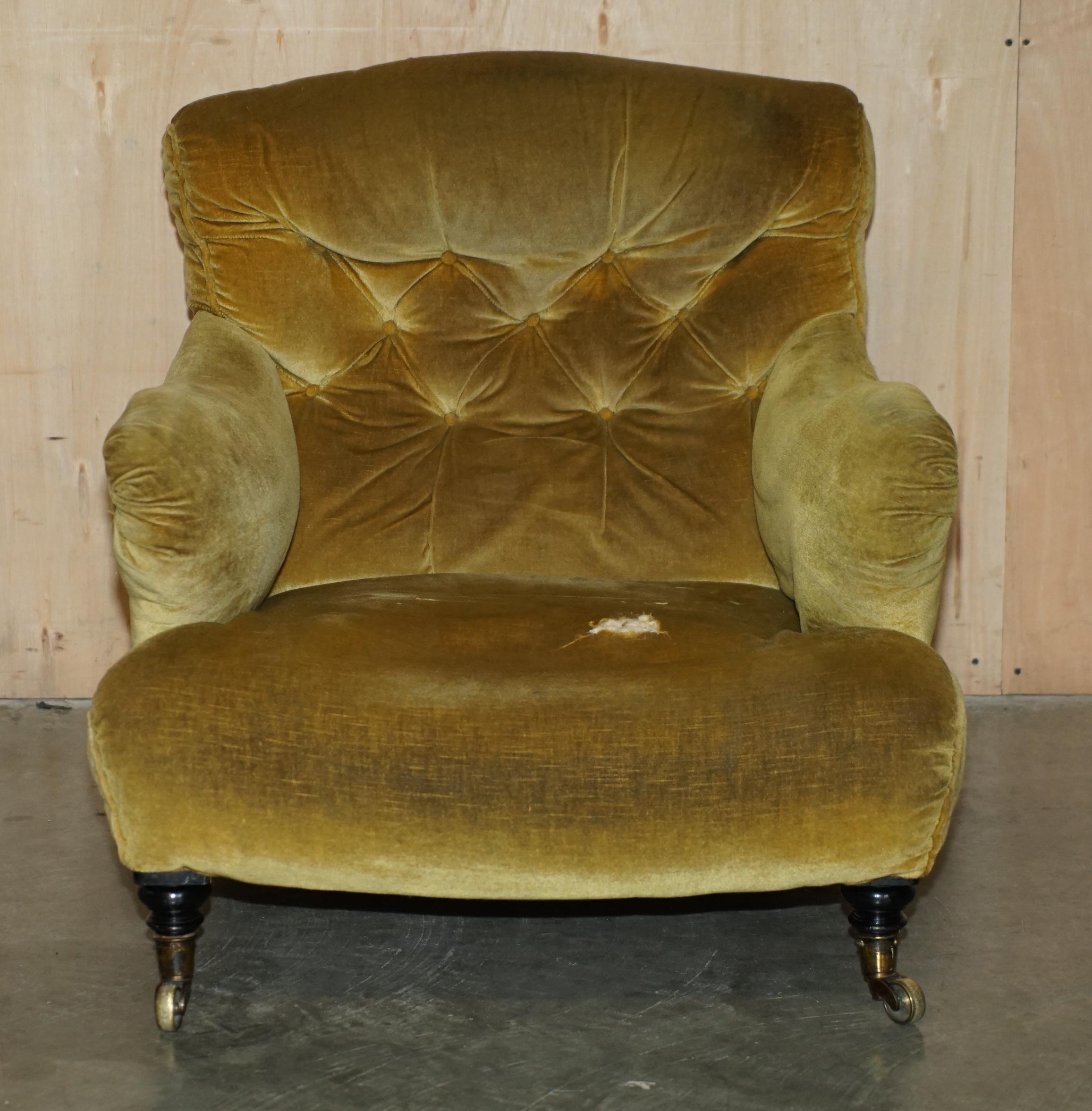 PAIR OF ORIGINAL ViCTORIAN HOWARD & SON'S BRIDGEWATER ARMCHAIRS FOR REUPHOLSTERY For Sale 7