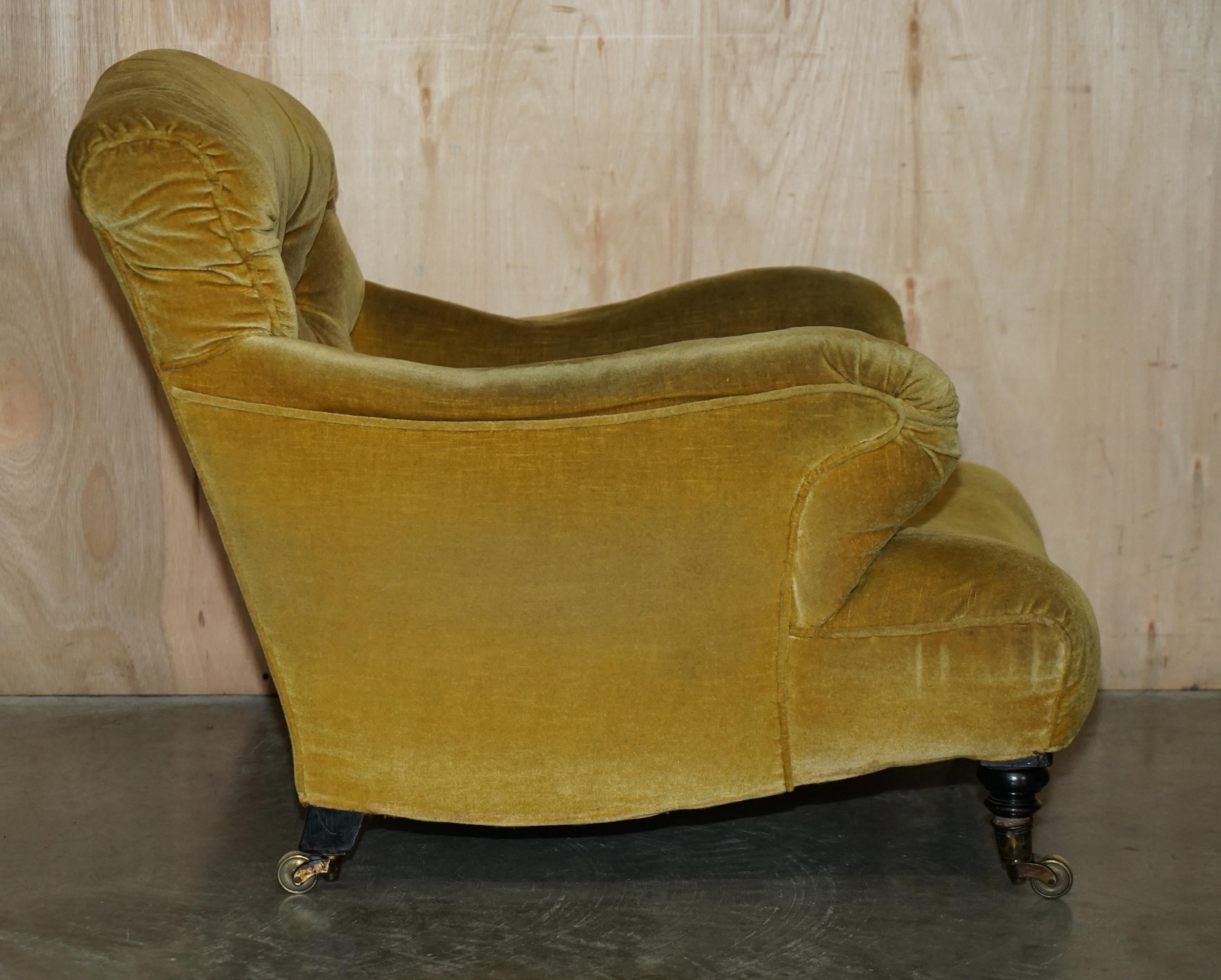 PAIR OF ORIGINAL ViCTORIAN HOWARD & SON'S BRIDGEWATER ARMCHAIRS FOR REUPHOLSTERY For Sale 10